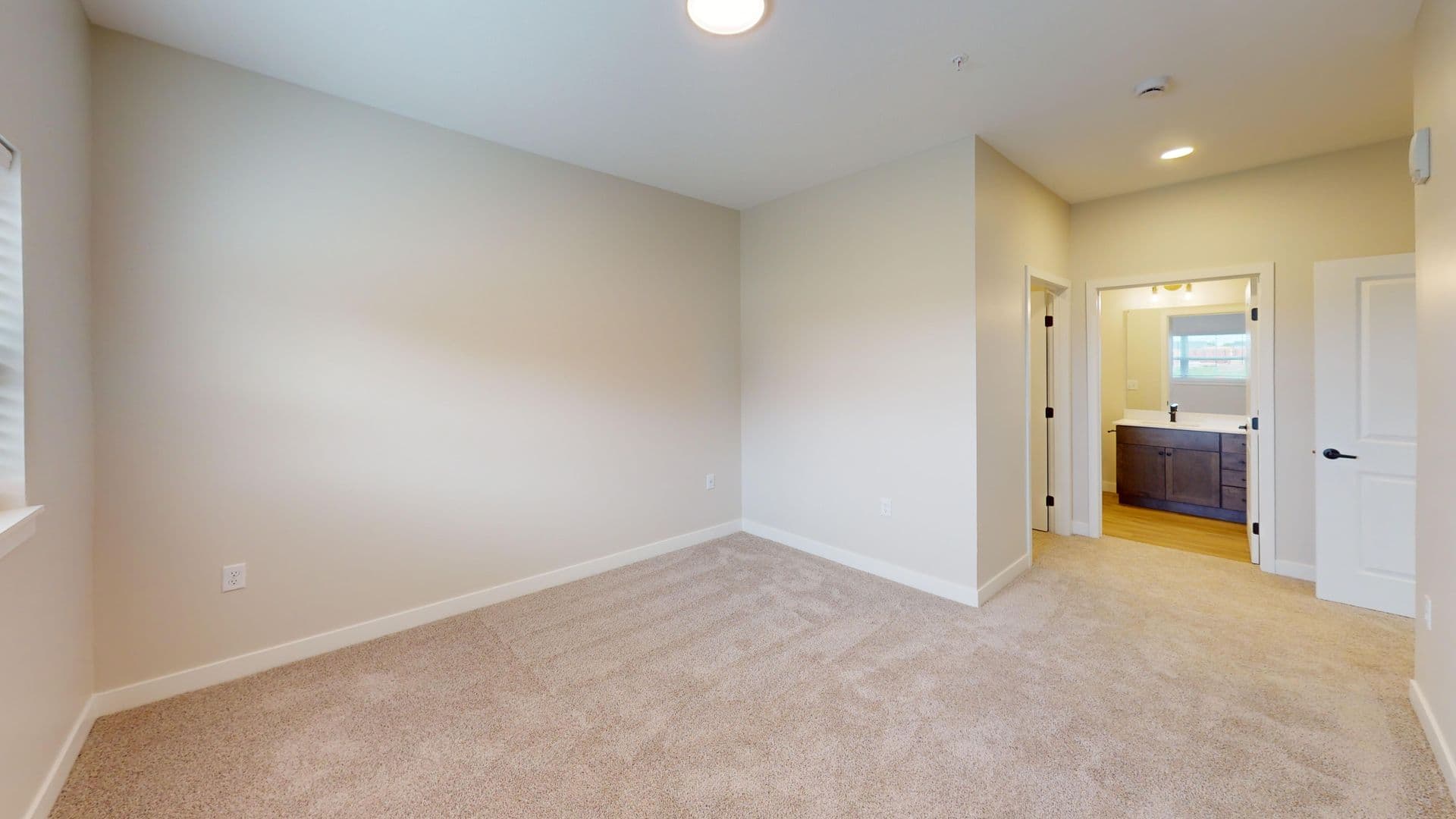 Normal Apartment: 1808 Carden Springs Circle