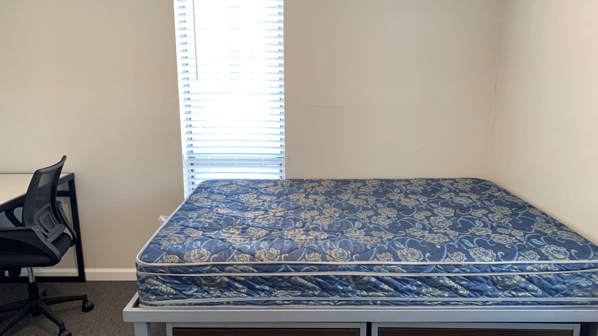 Champaign Apartment: 105 S Wright