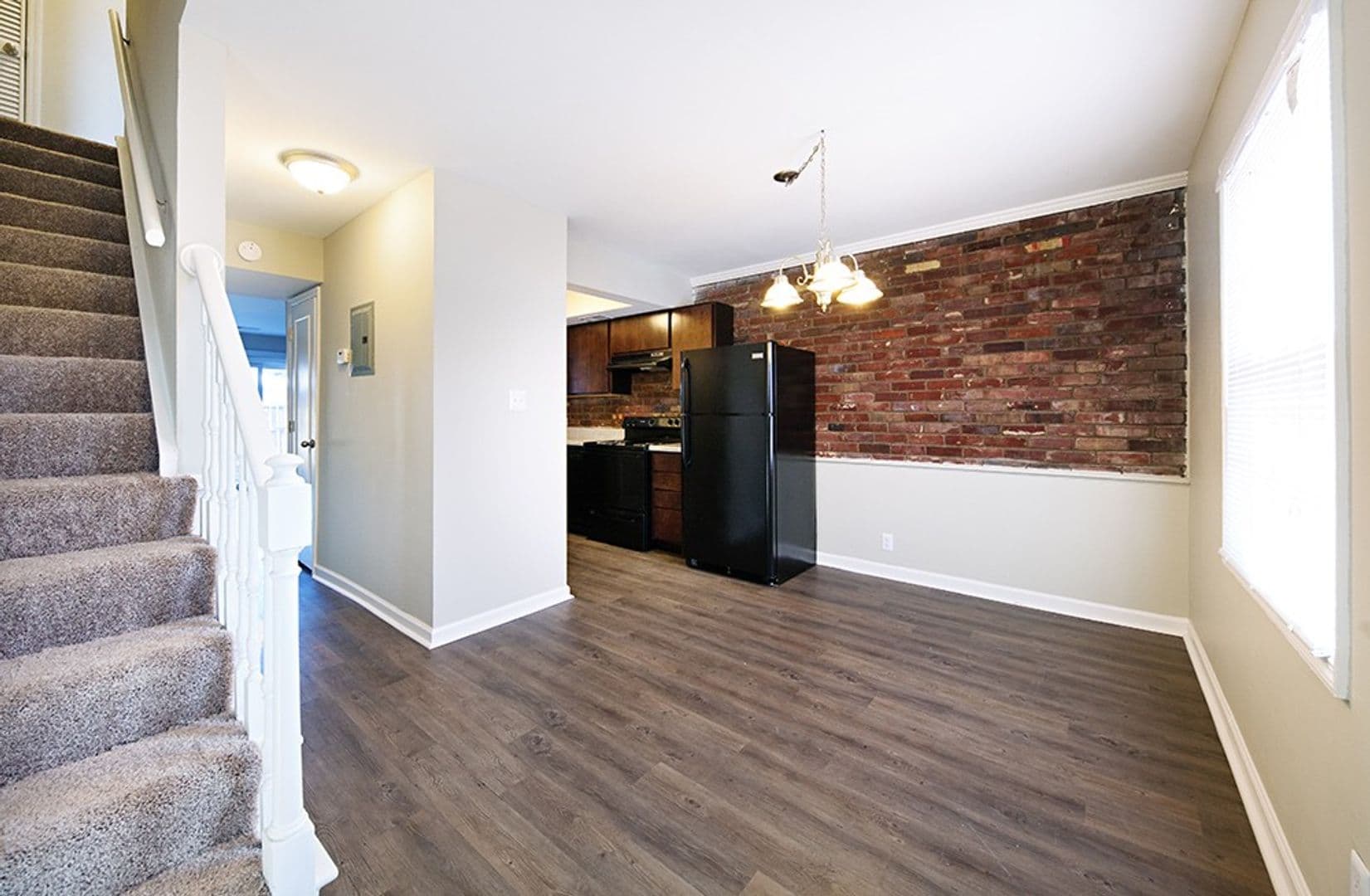 Speedway Apartment: 6010 W 25th Street