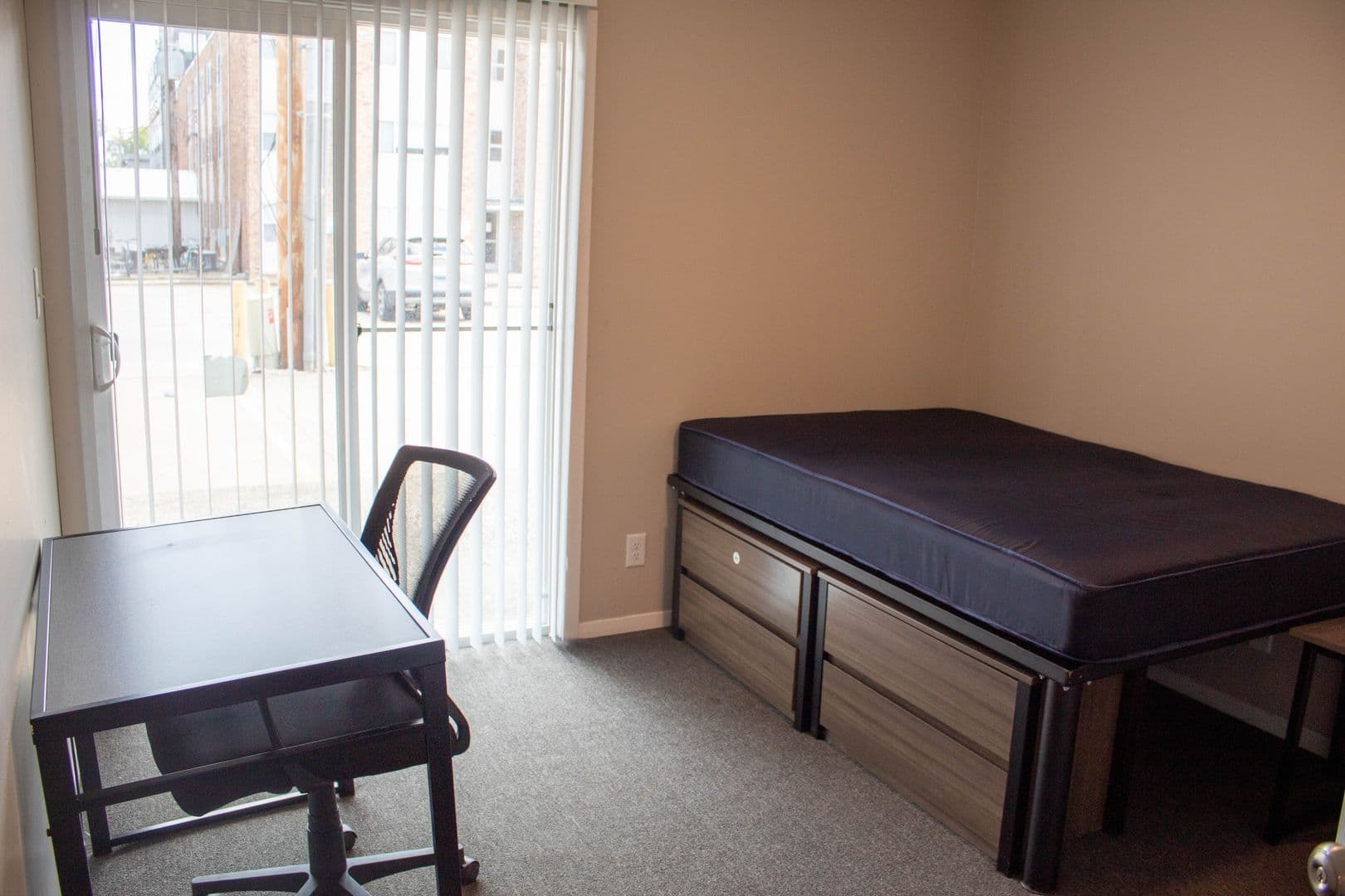 Champaign Apartment: 107 E Springfield Avenue