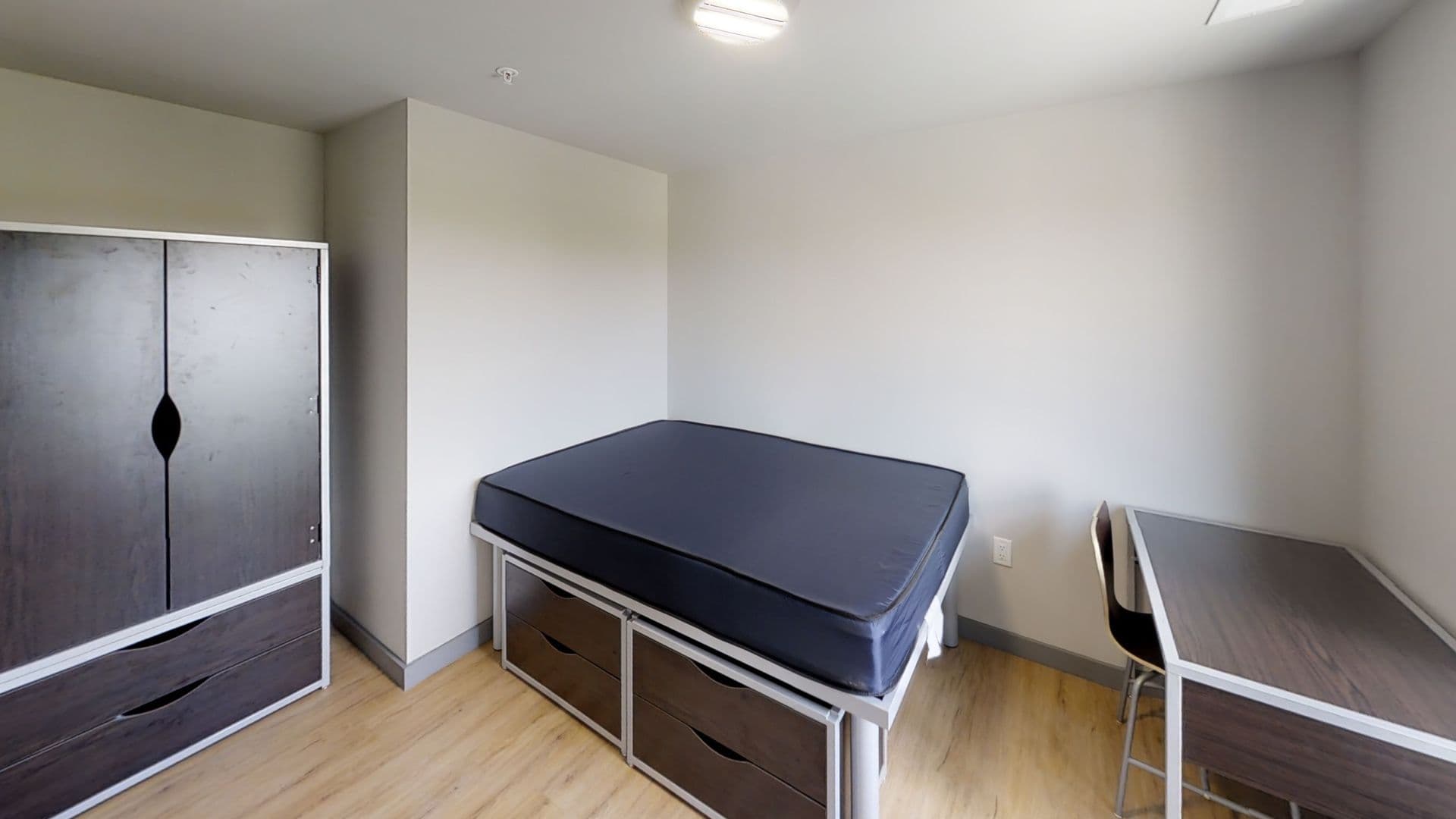 Champaign Apartment: 615 S Wright