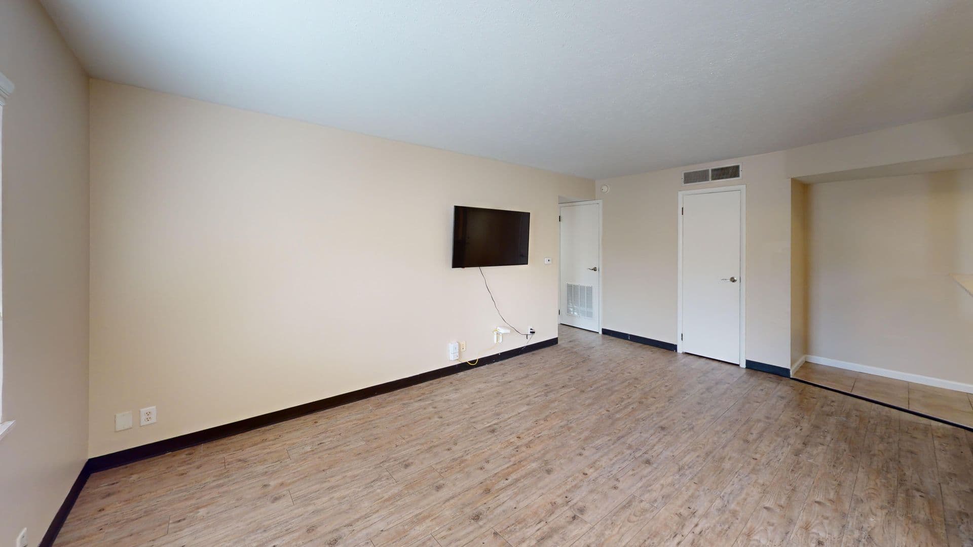 West Lafayette Apartment: 1304 Palmer Dr