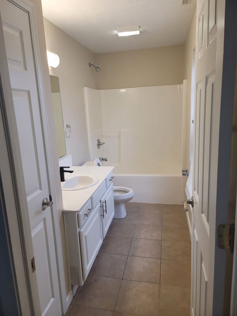 West Lafayette Apartment: 1304 Palmer Dr