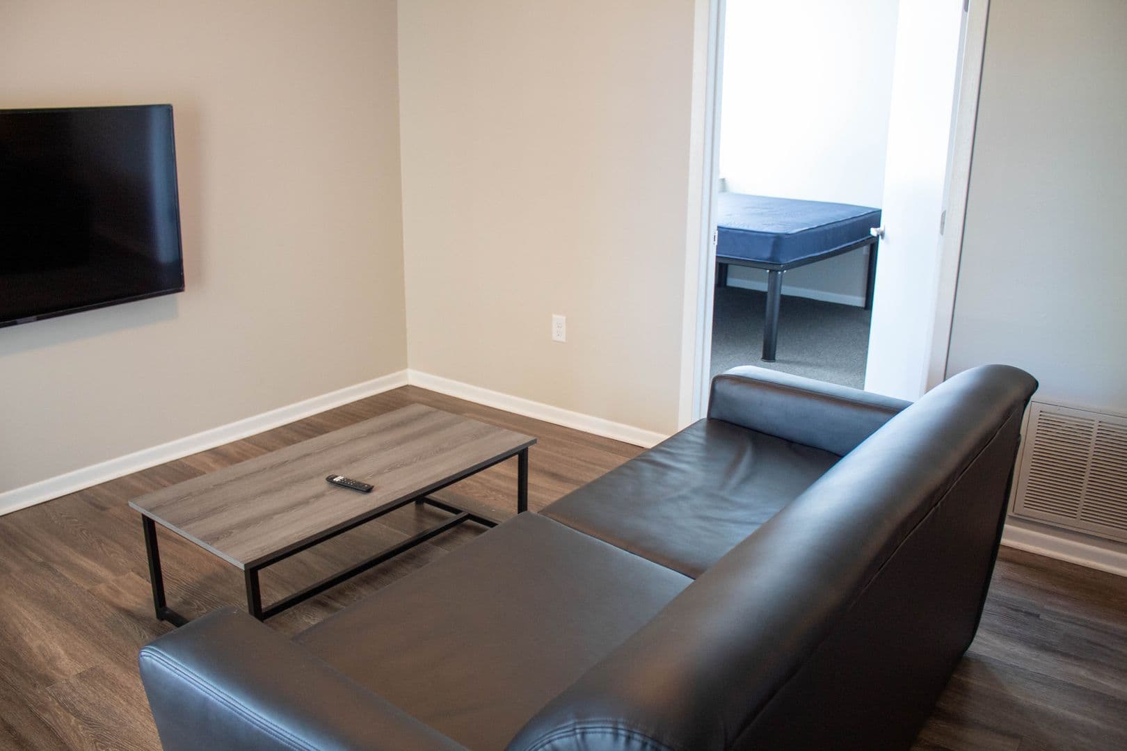 Champaign Apartment: 408 E Springfield