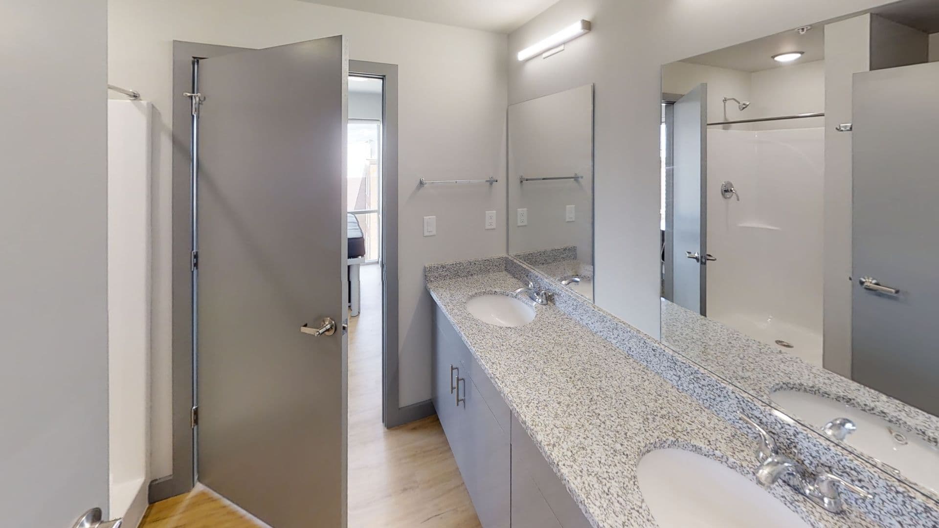 Champaign Apartment: 615 S Wright