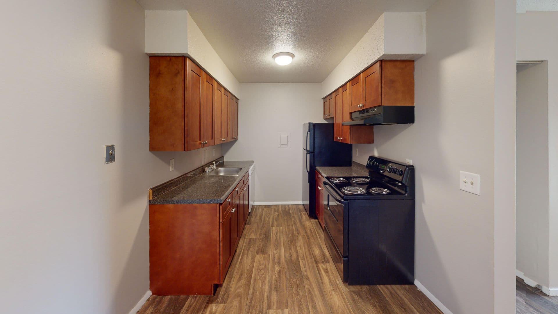 Peoria Apartment: 6516-6500 N University St