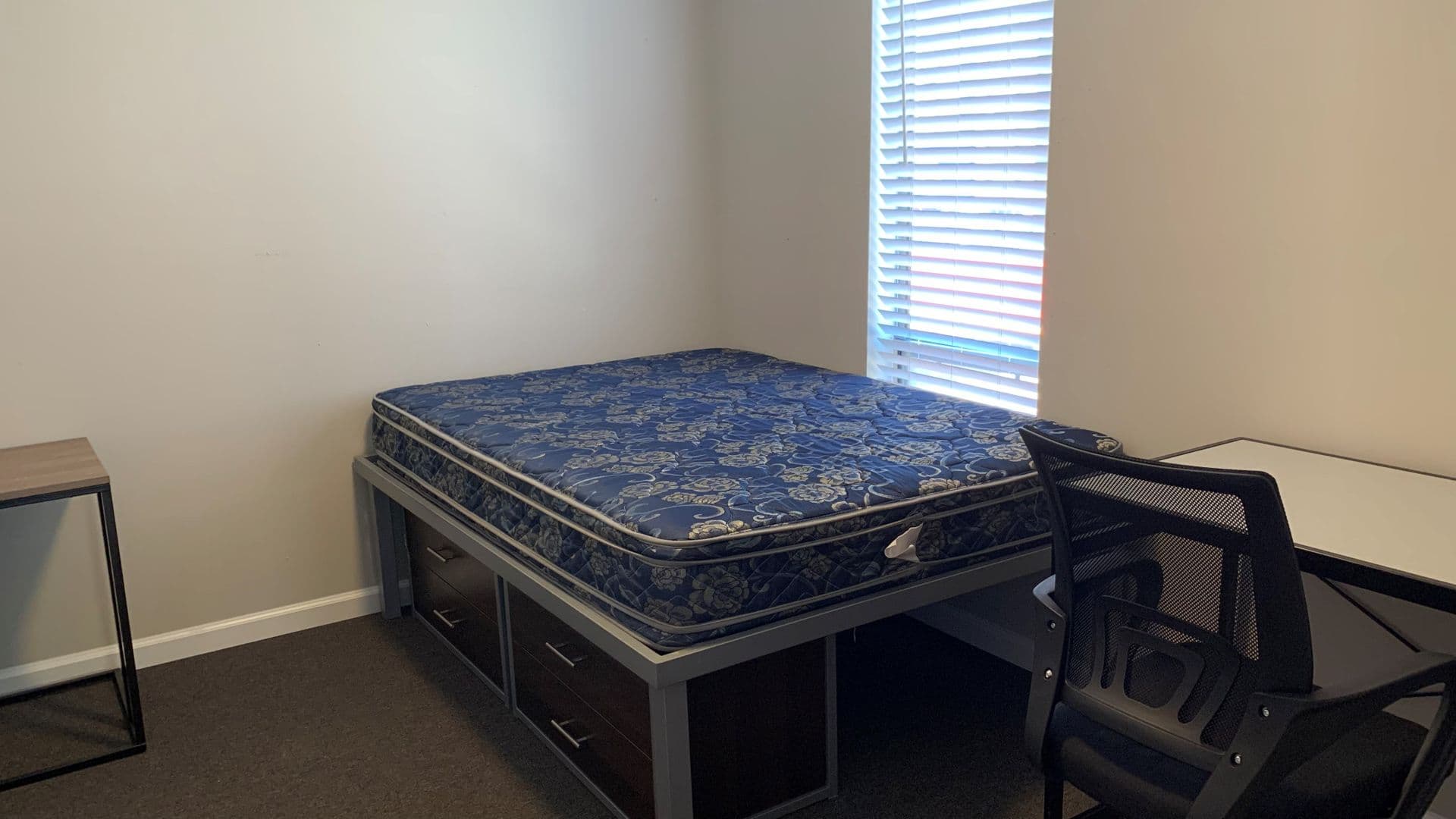 Champaign Apartment: 105 S Wright