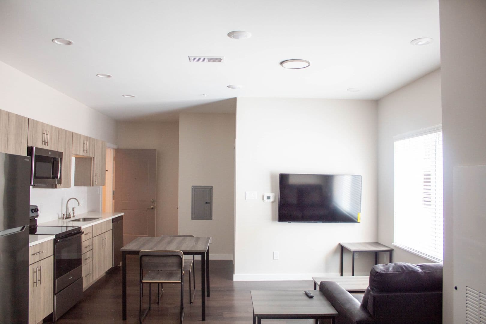 Champaign Apartment: 503 E Stoughton Street