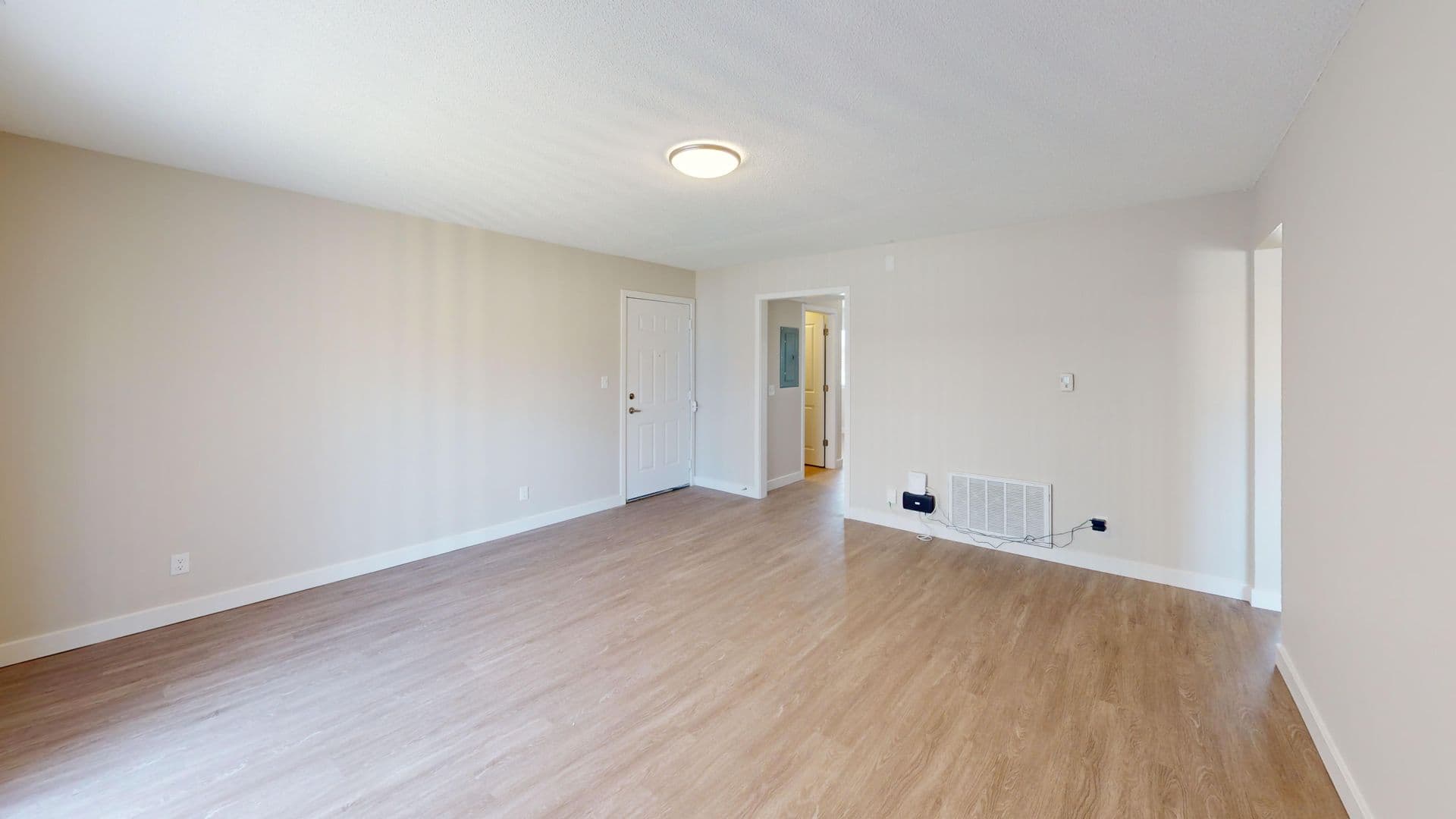 Champaign Apartment: 1515 W. Kirby Ave.