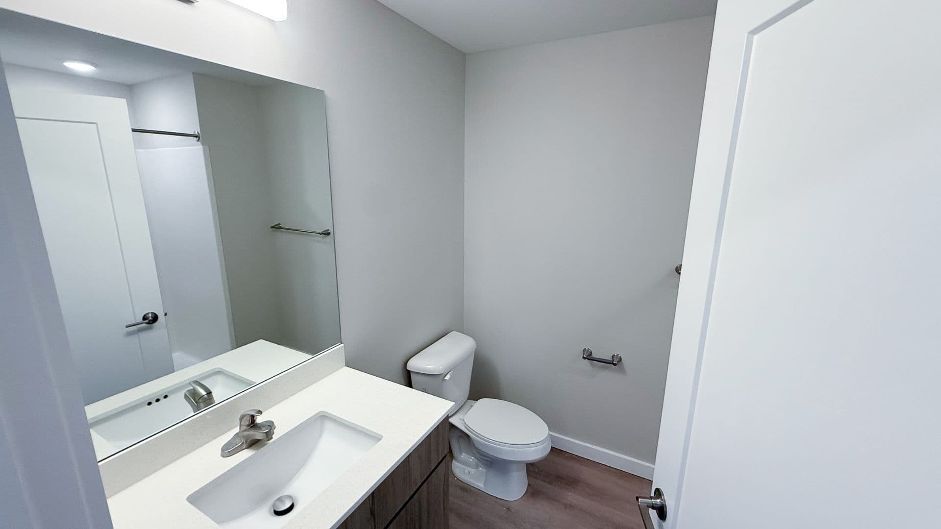 Champaign Apartment: 608 E Chalmers St