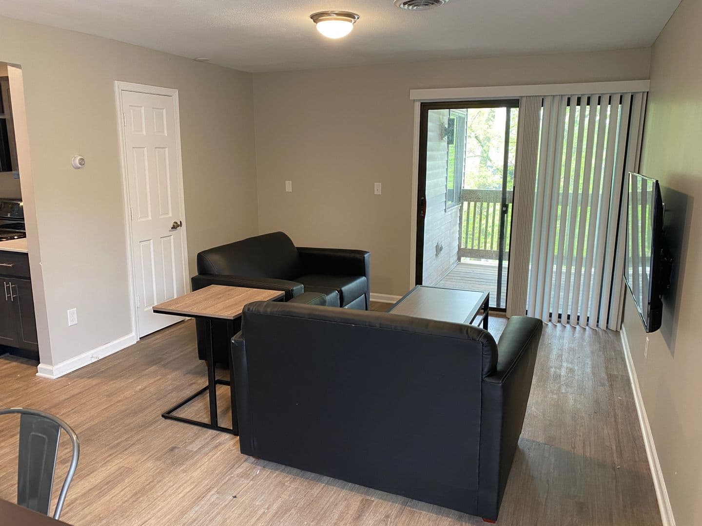 Urbana Apartment: 106 S Gregory Street