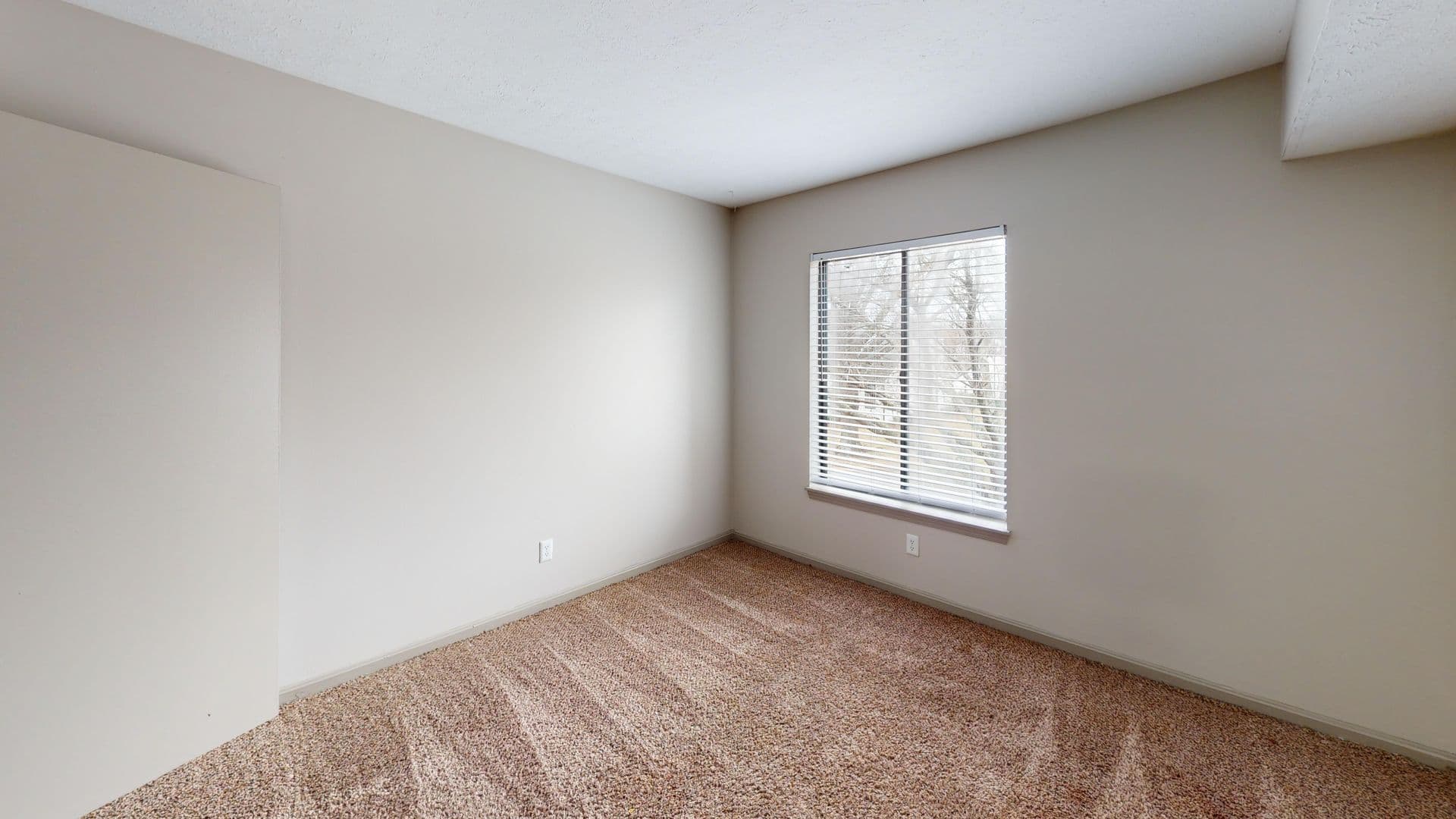 Louisville Apartment: 201 Heritage Hill Trail