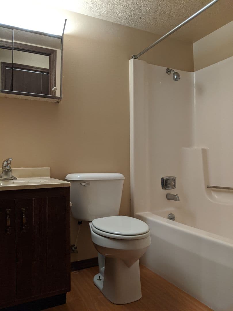Champaign Apartment: 507 E White
