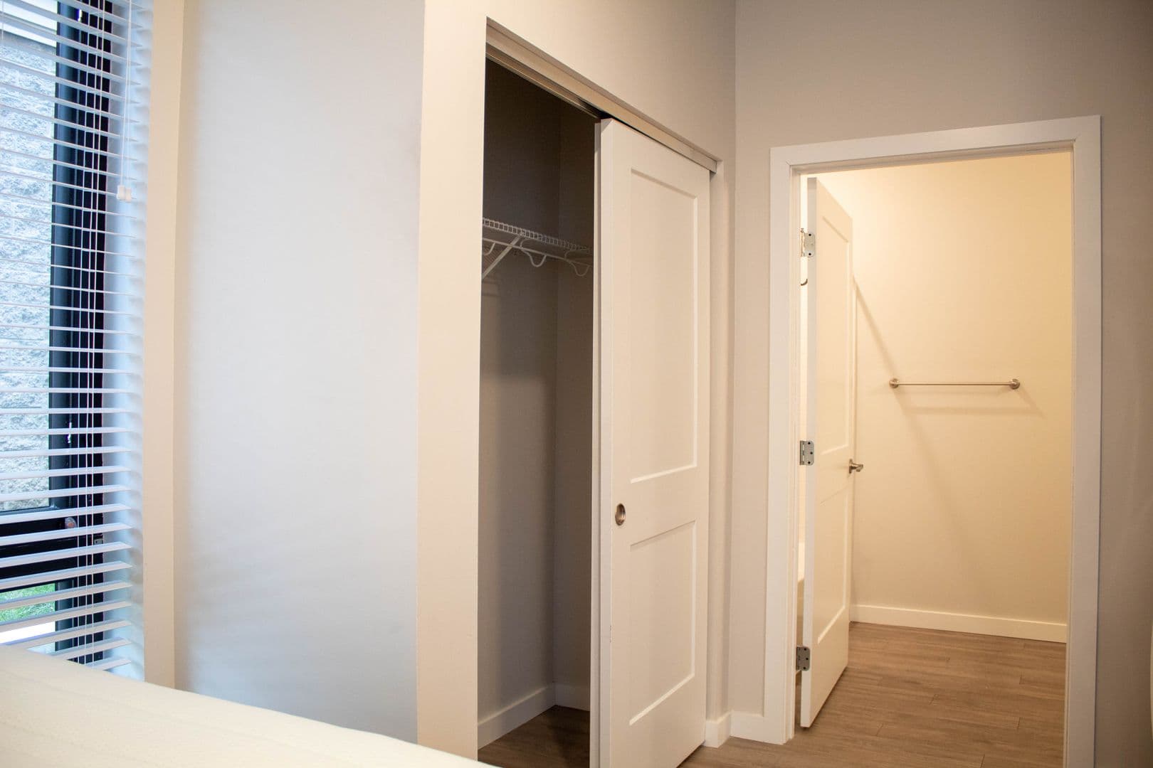 Urbana Apartment: 1009 W Stoughton