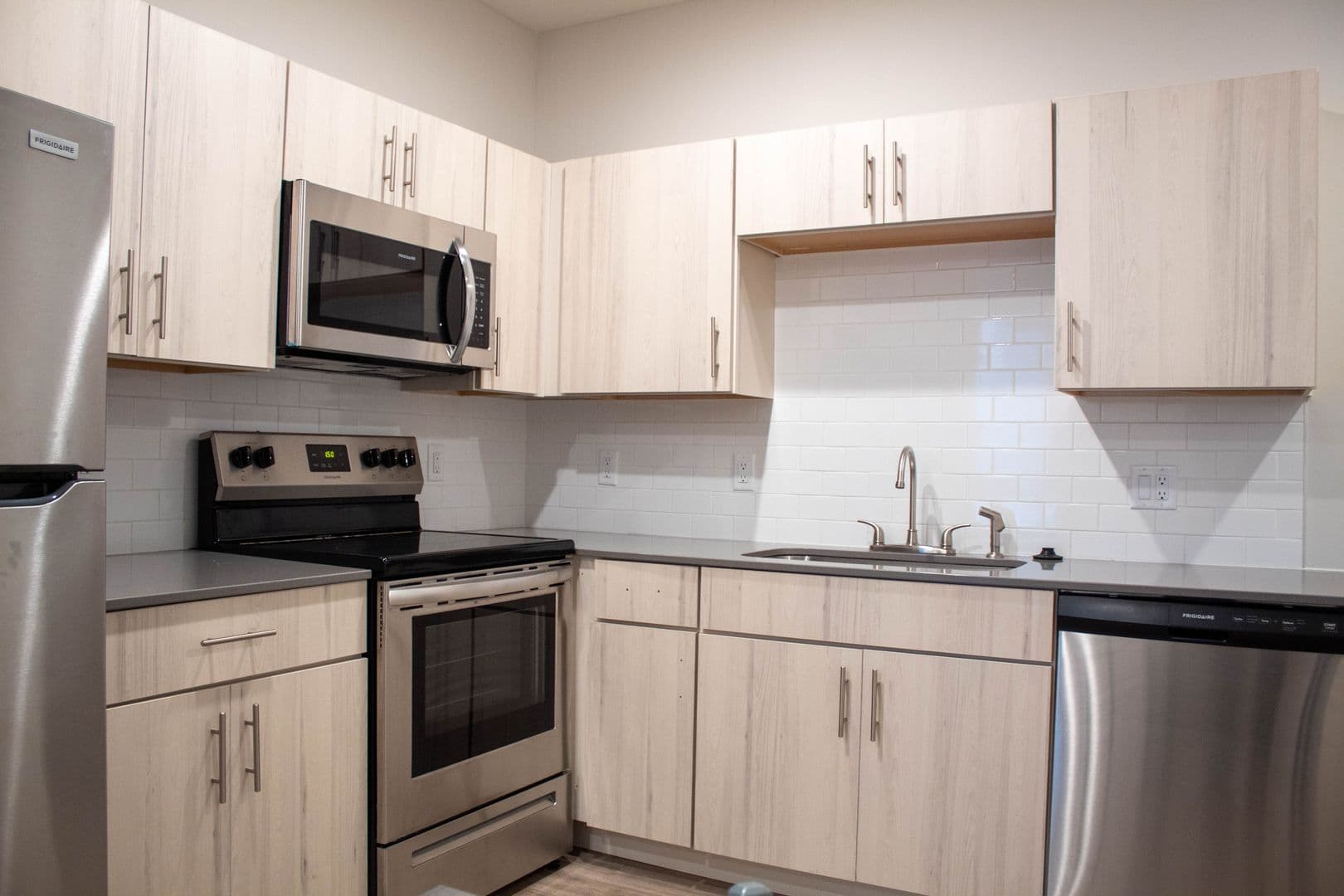 Urbana Apartment: 1009 W Stoughton