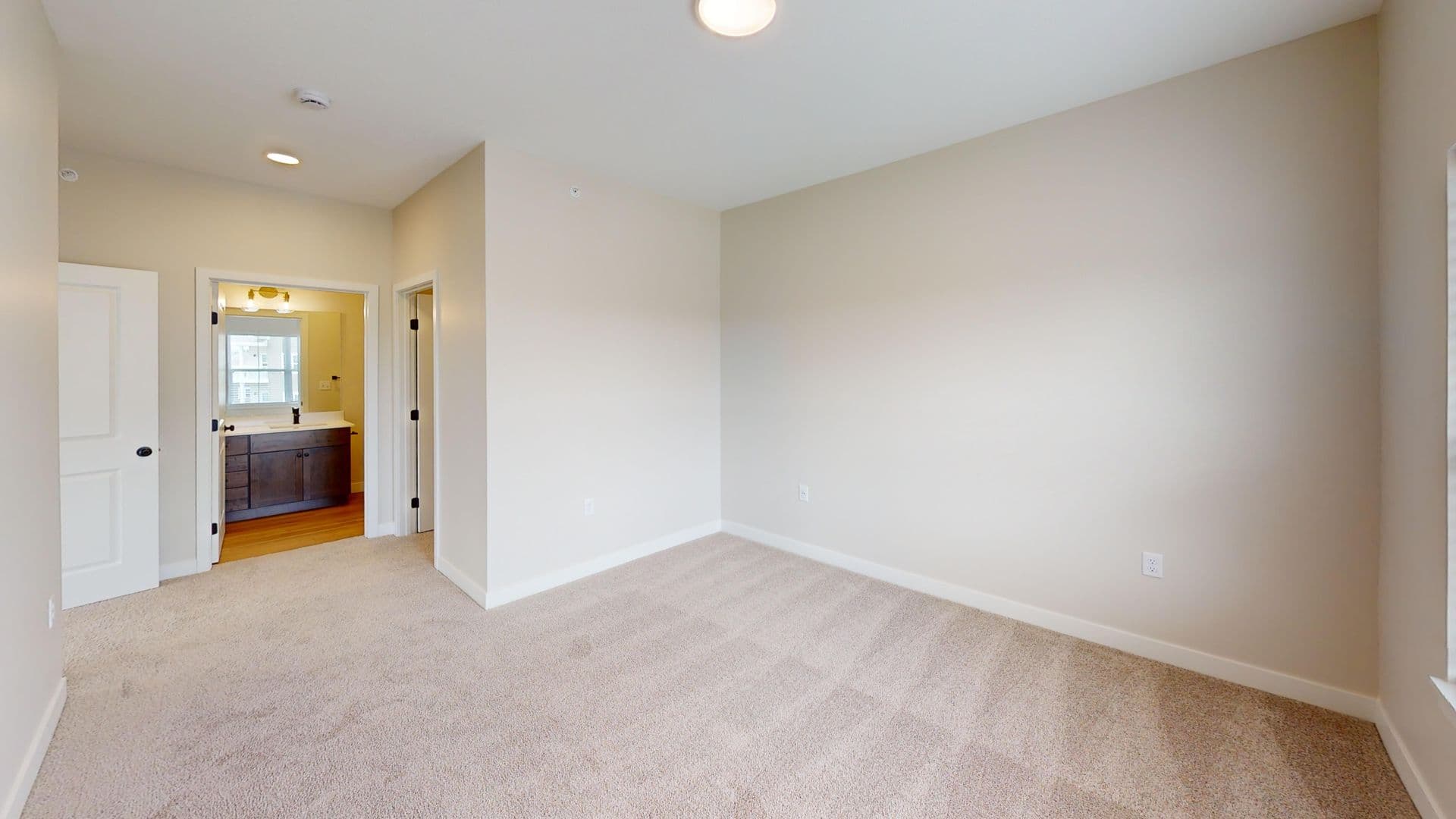 Normal Apartment: 1808 Carden Springs Circle