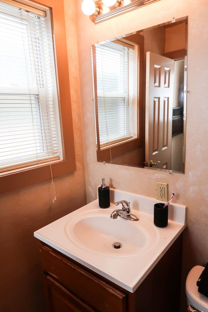 Champaign Apartment: 512 E Clark