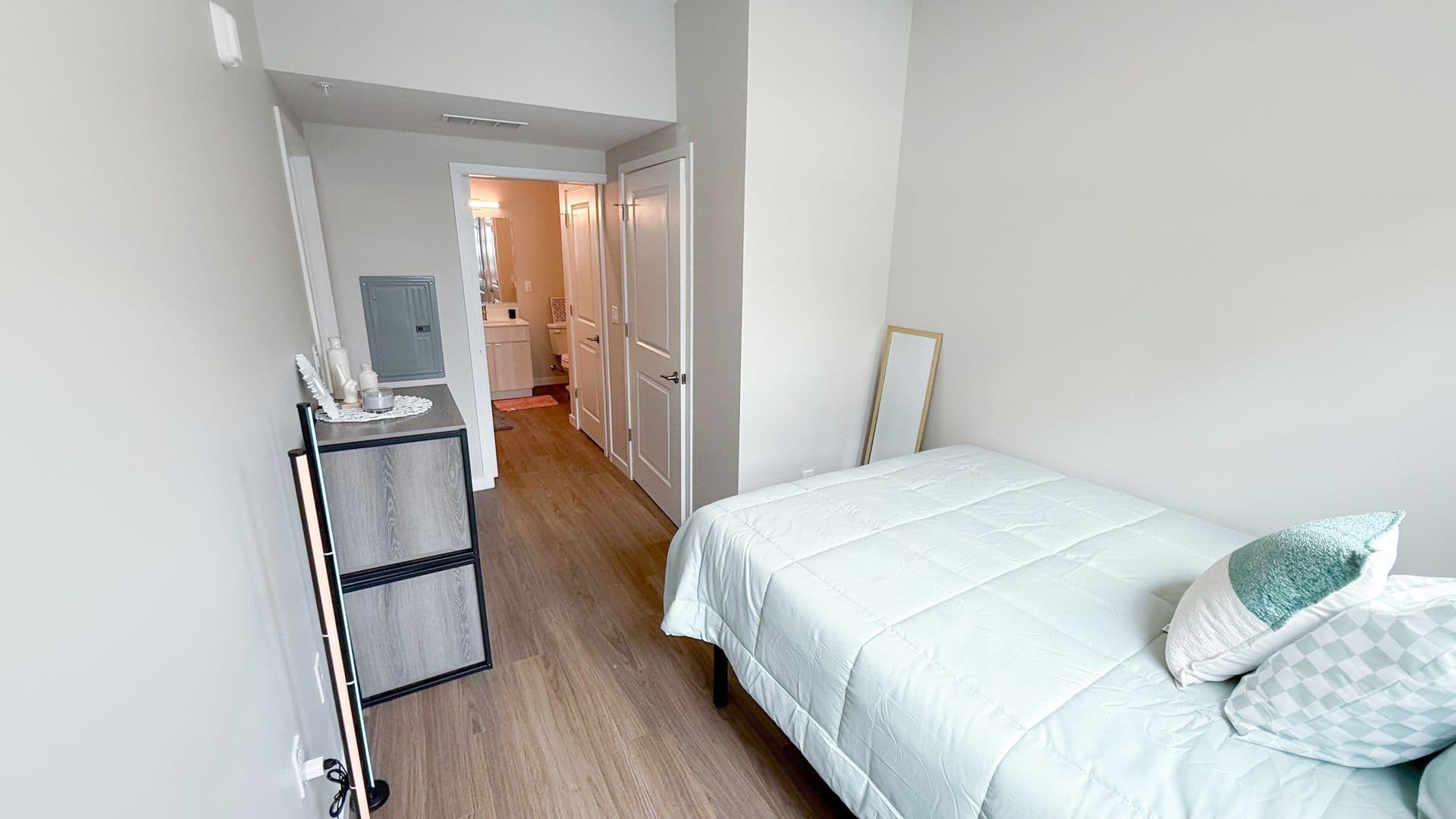 Champaign Apartment: 404 E Clark St