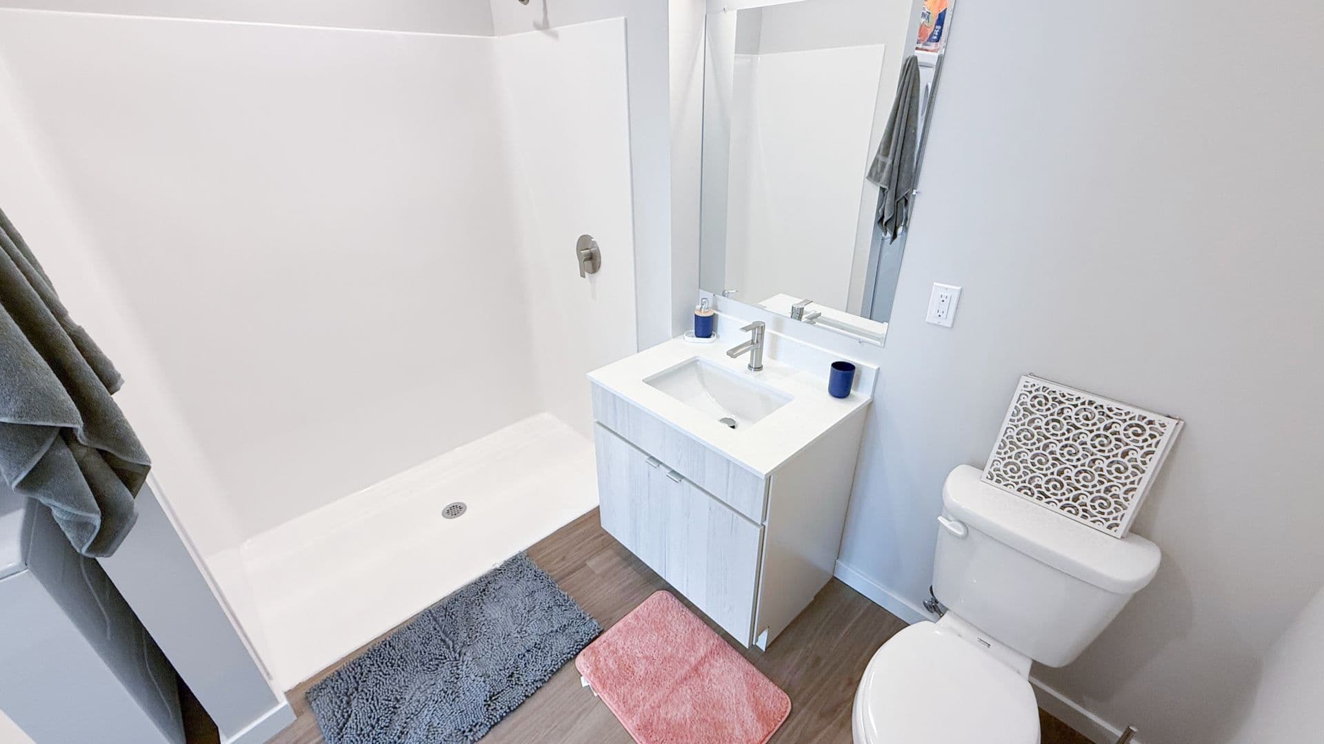 Champaign Apartment: 404 E Clark St