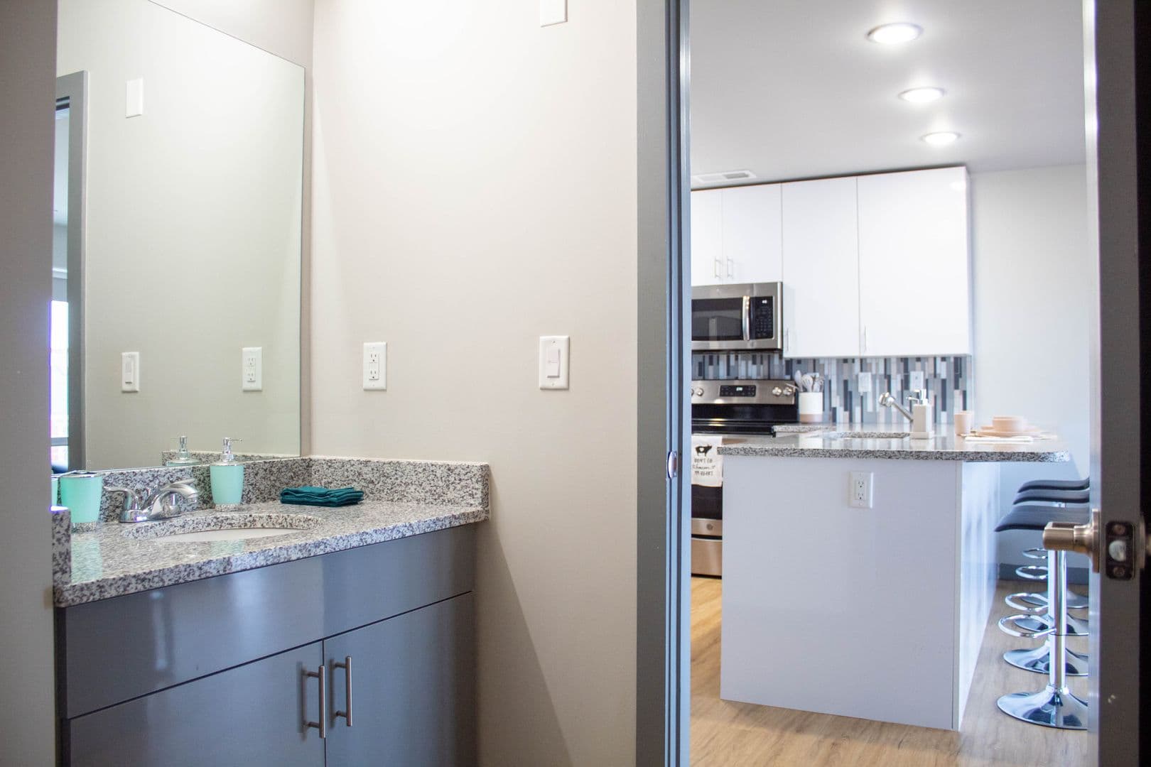 Champaign Apartment: 615 S Wright