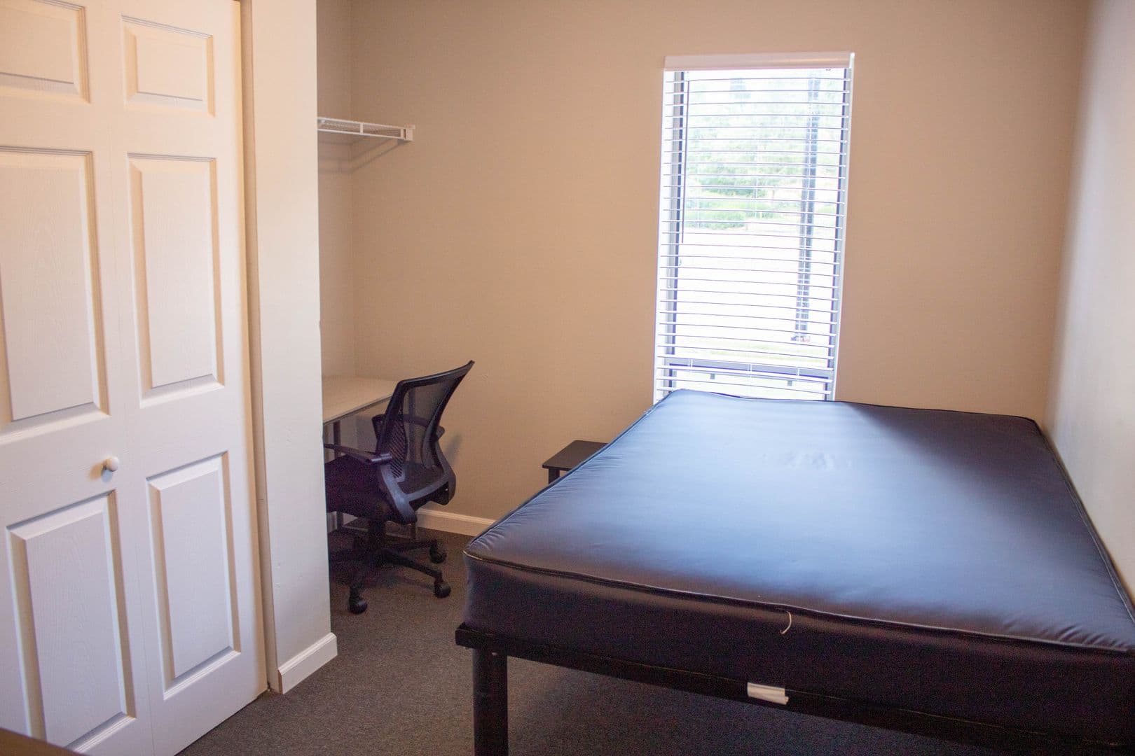 Champaign Apartment: 105 S Wright
