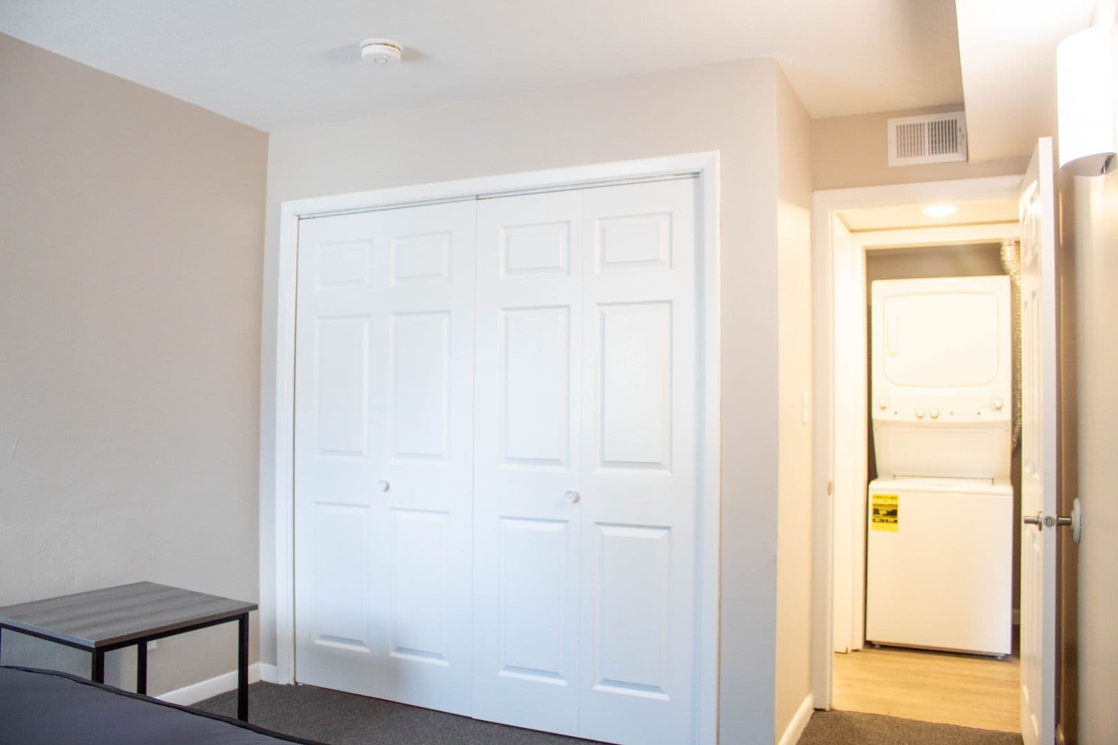 Champaign Apartment: 108 E Healey Street