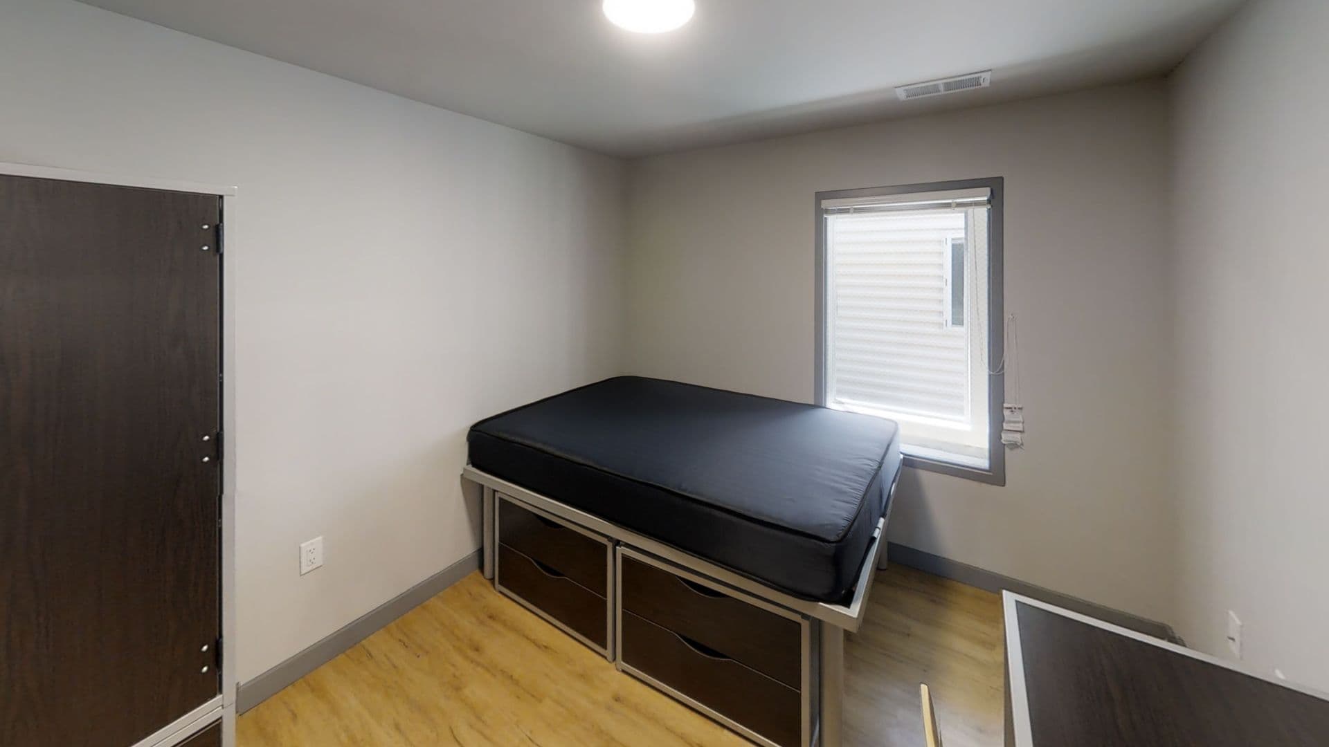 Champaign Apartment: 615 S Wright