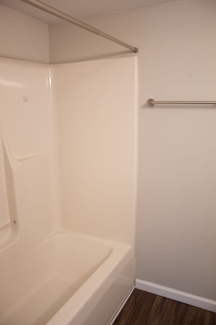 Champaign Apartment: 105 S Wright