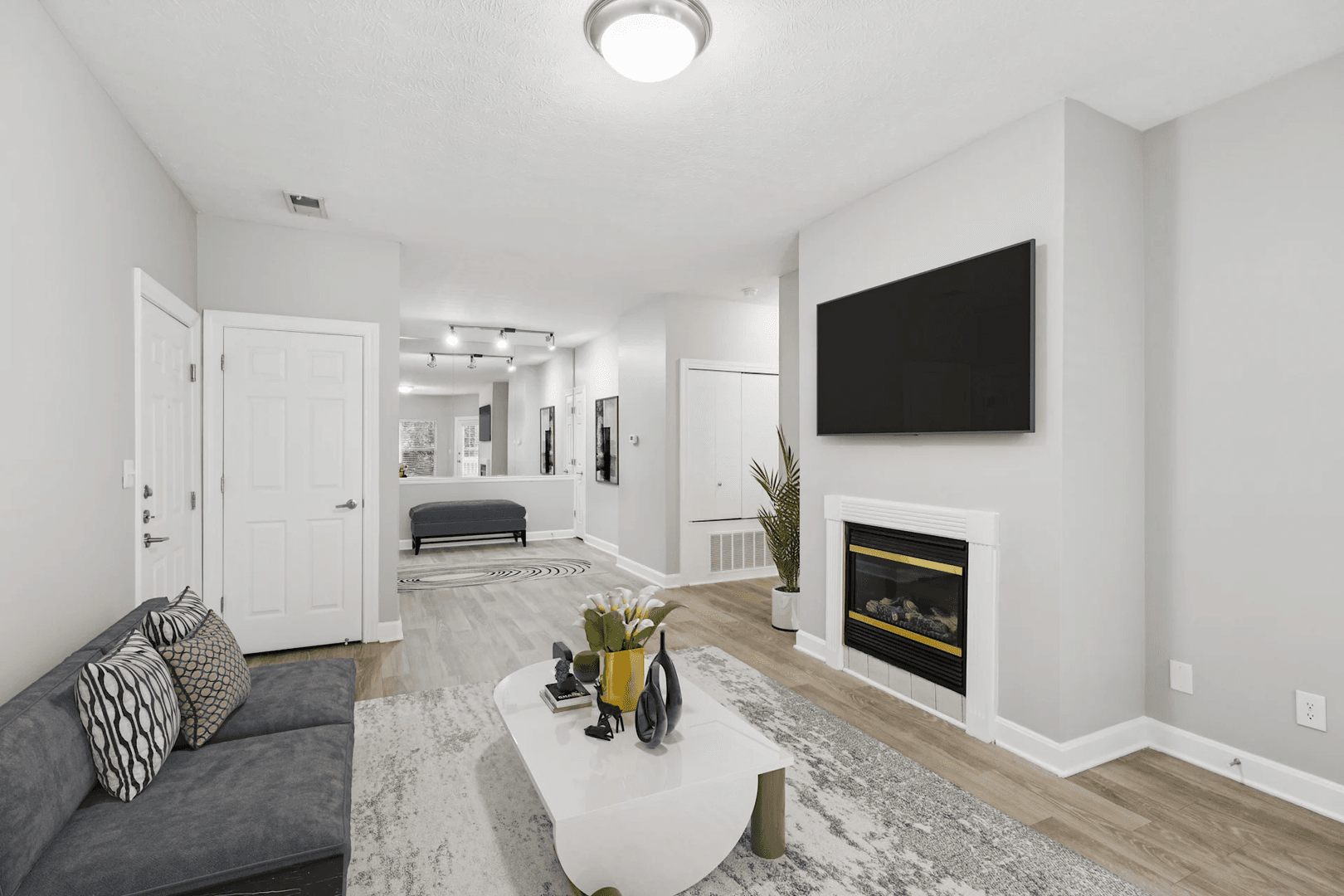 Louisville Apartment: 3300 Aspen Valley Circle