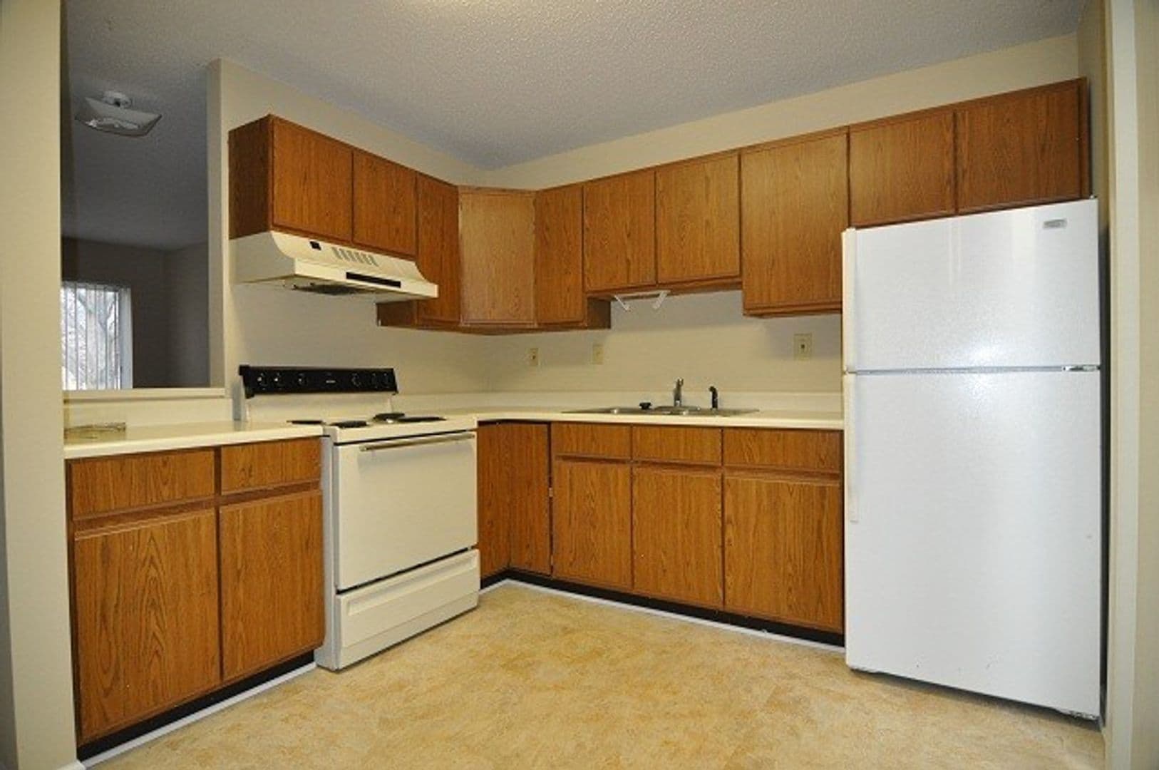 Urbana Apartment: 300 E. Fairlawn