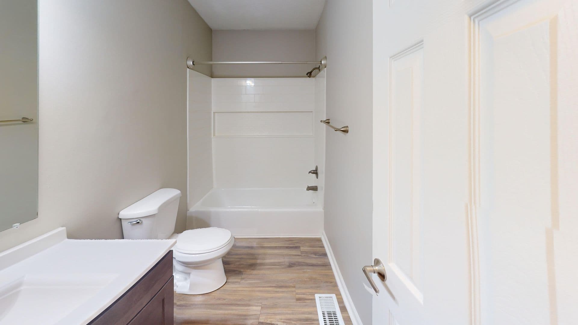 Indianapolis Apartment: 1349 Saddlebrook Court