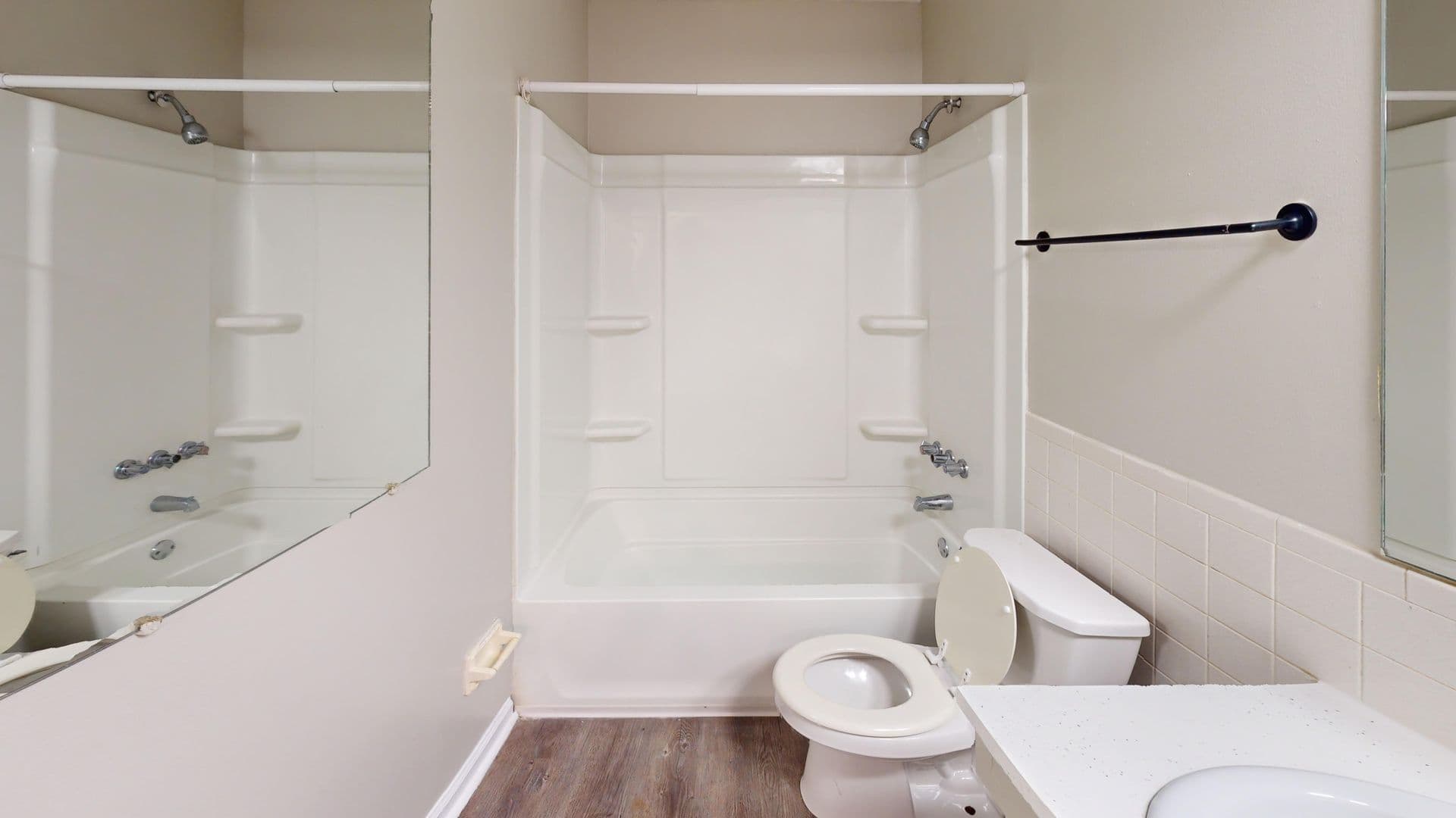 Speedway Apartment: 6010 W 25th Street