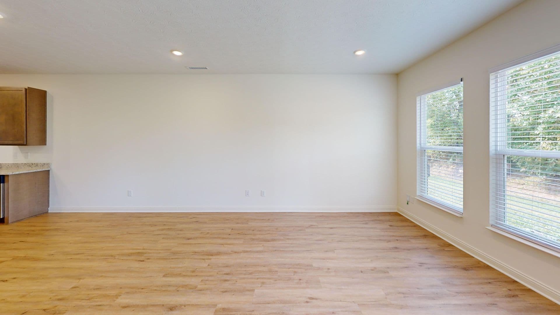 Avon Apartment: 8483 E County Rd 200 N