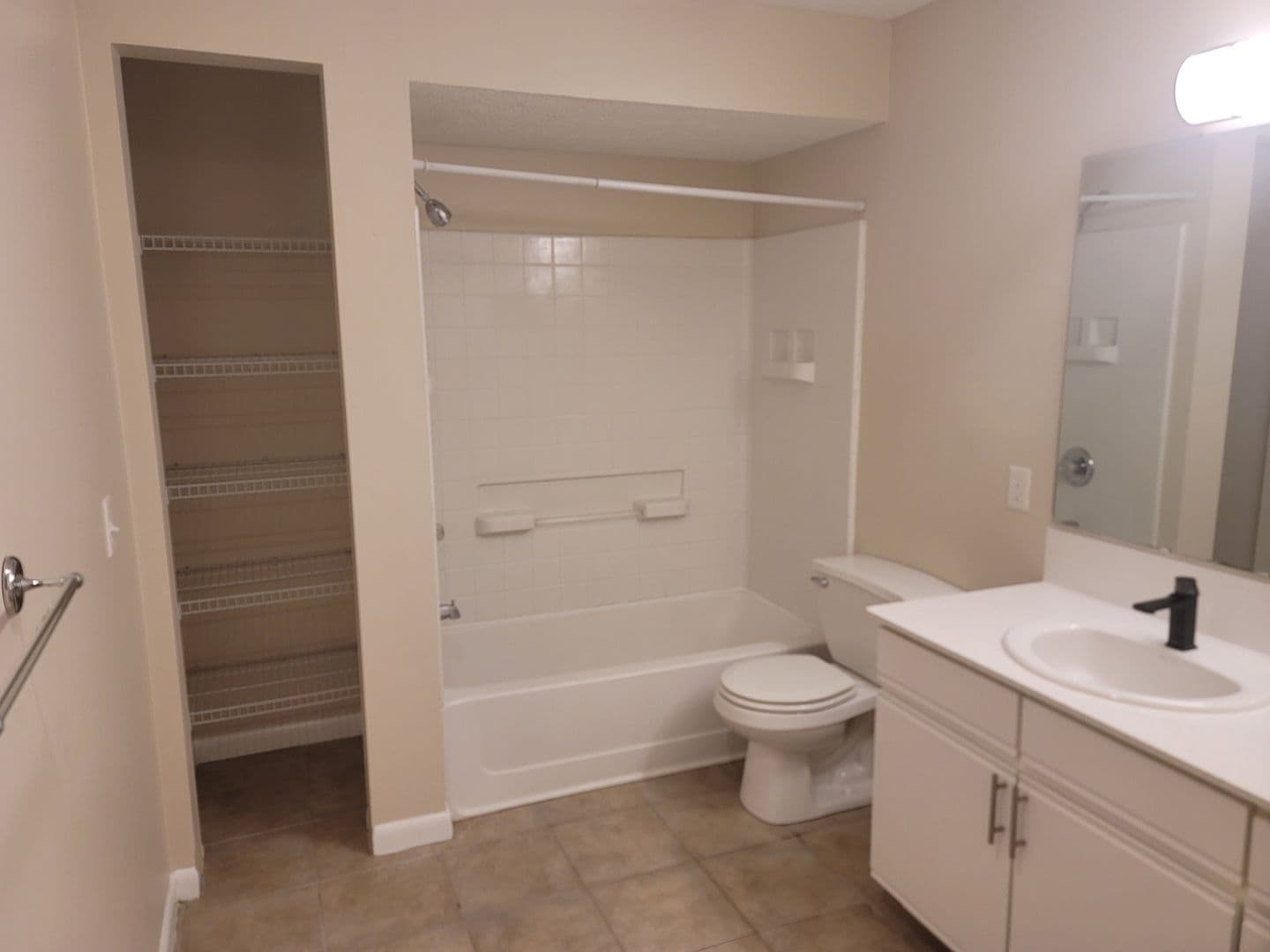 West Lafayette Apartment: 1304 Palmer Dr
