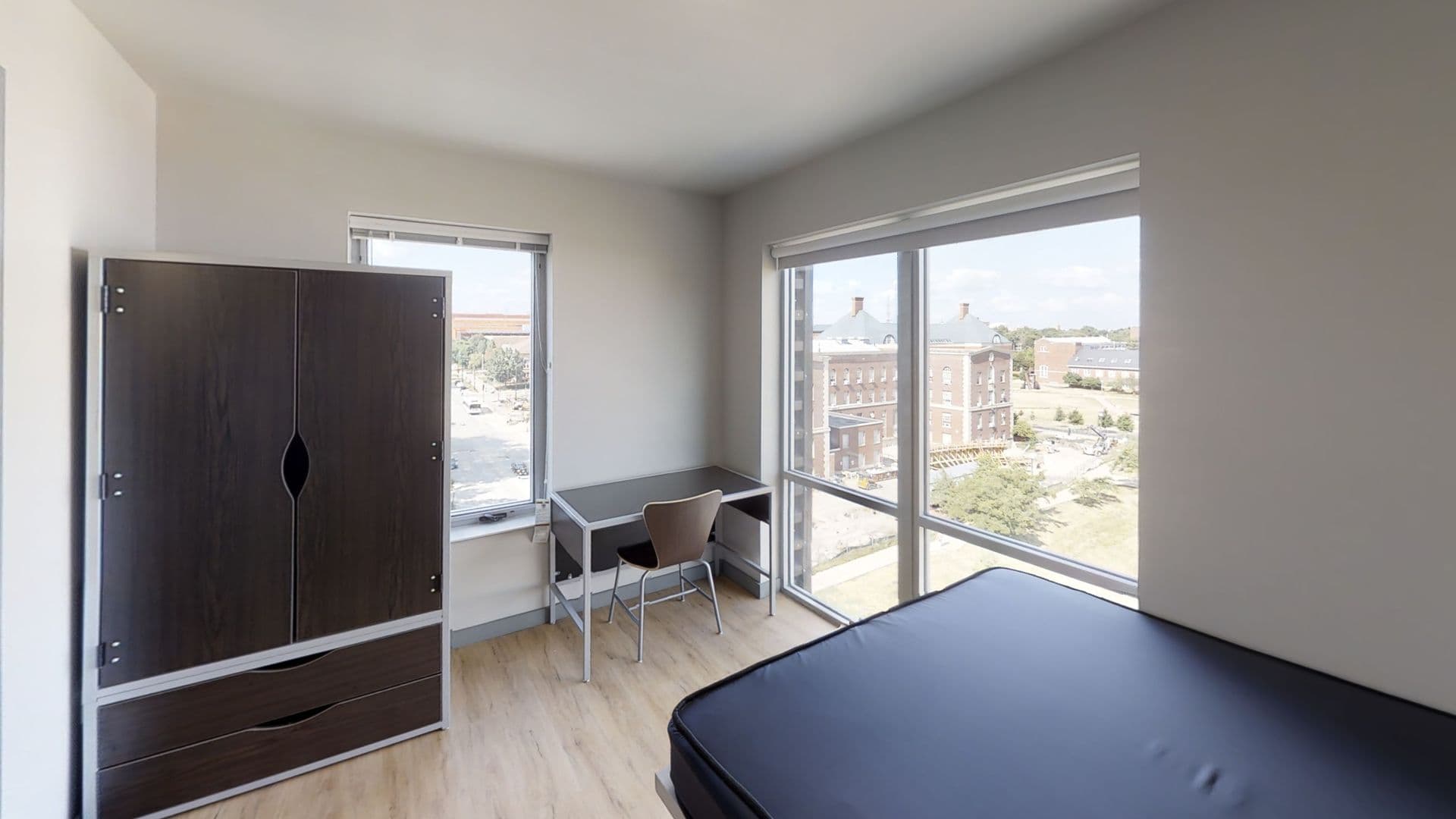 Champaign Apartment: 615 S Wright
