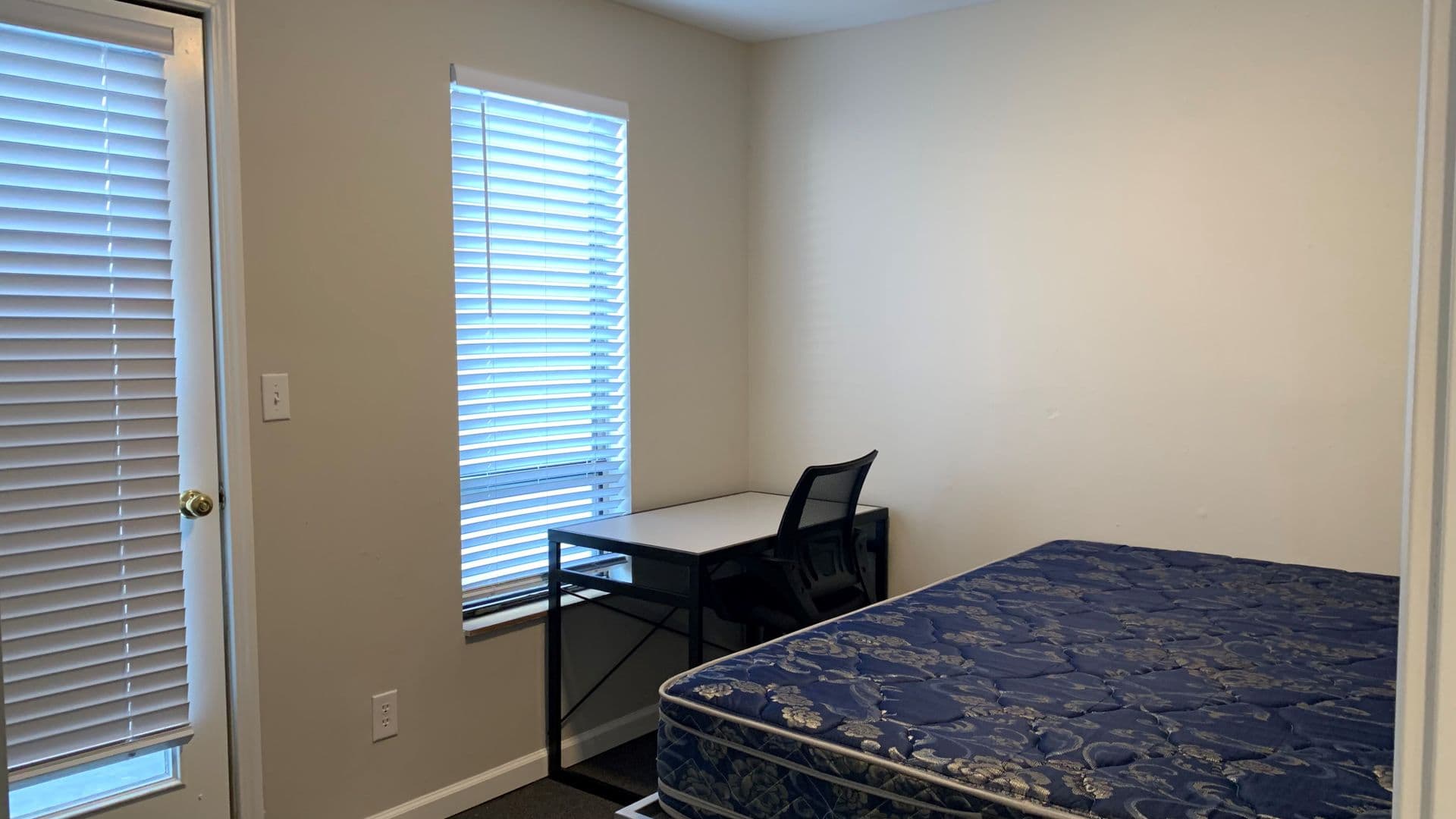 Champaign Apartment: 105 S Wright