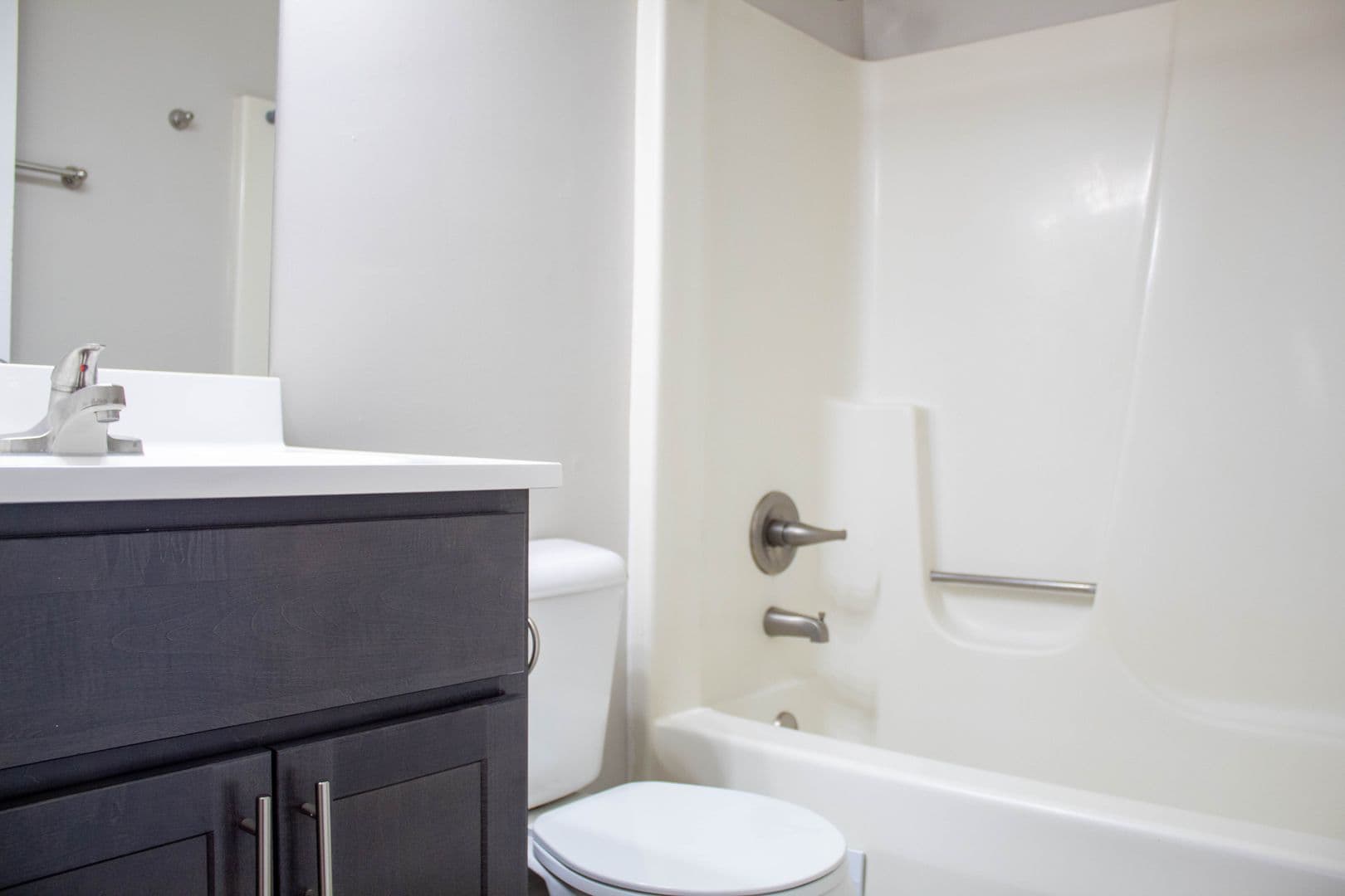 Urbana Apartment: 804 W Illinois Street
