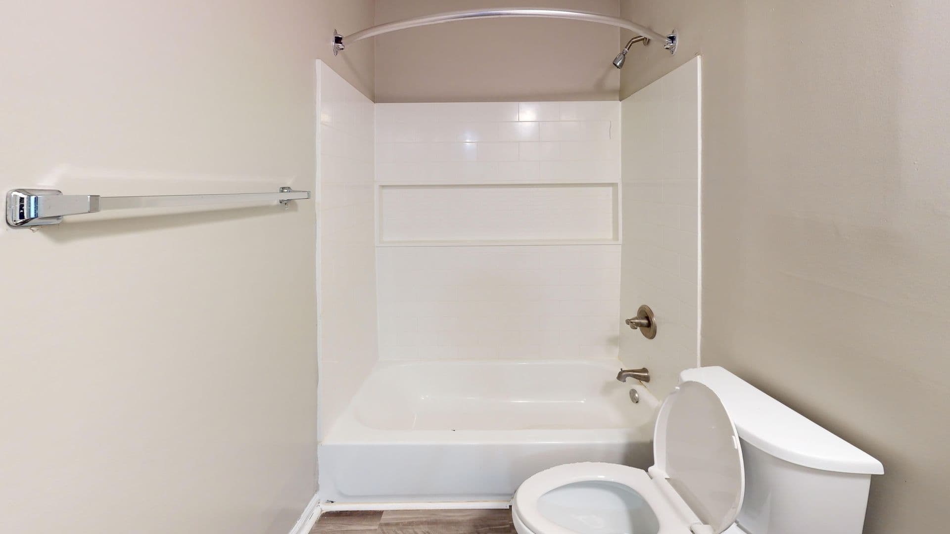 Speedway Apartment: 6010 W 25th Street