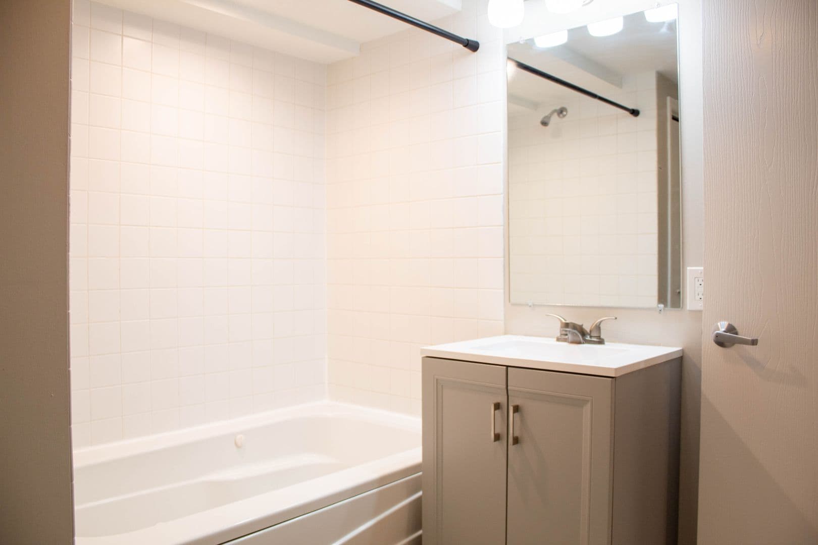 Champaign Apartment: 806 S Third