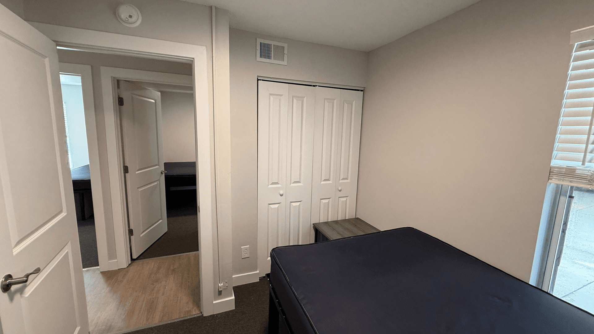 Urbana Apartment: 809 W Springfield