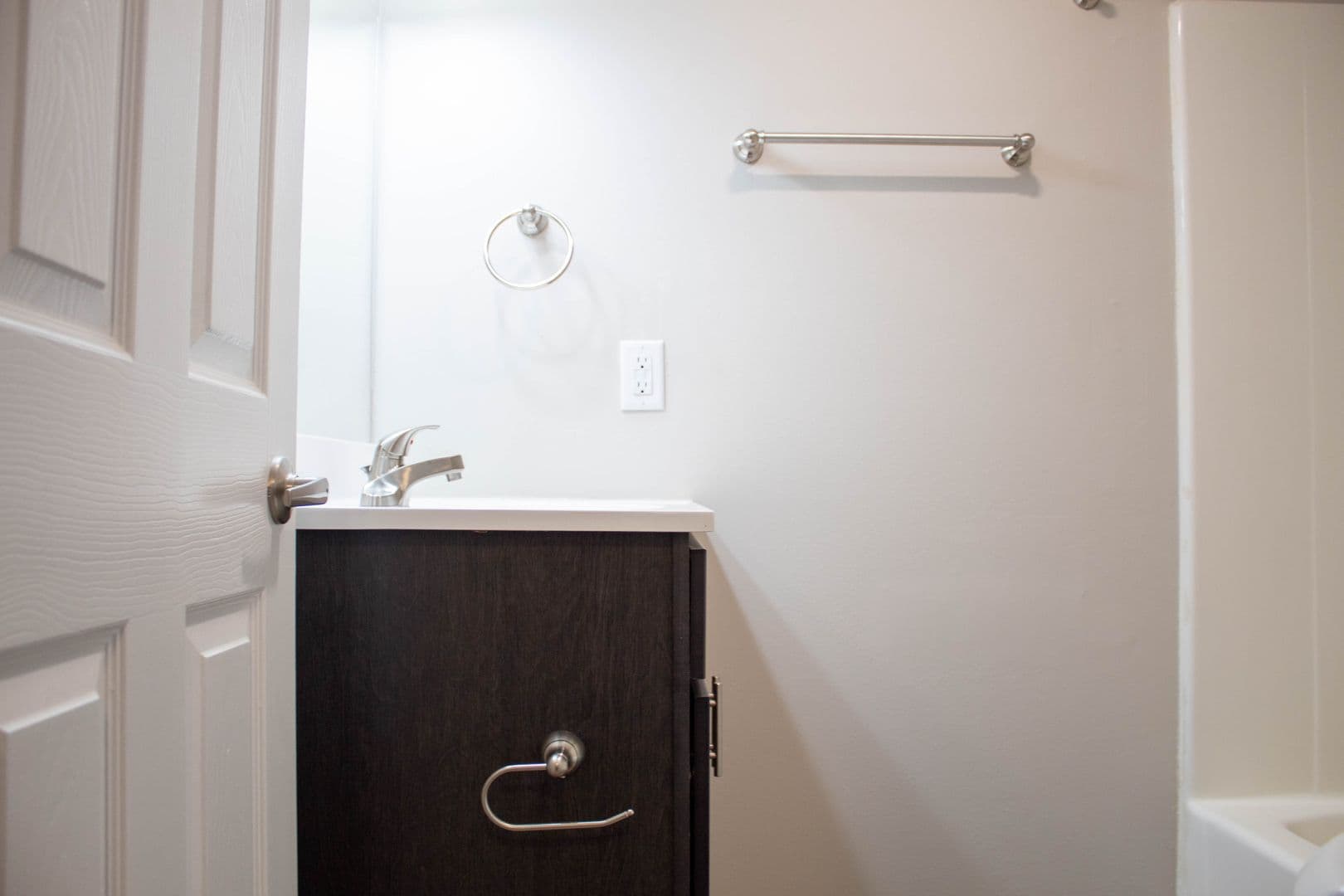Champaign Apartment: 57 E Chalmers Street