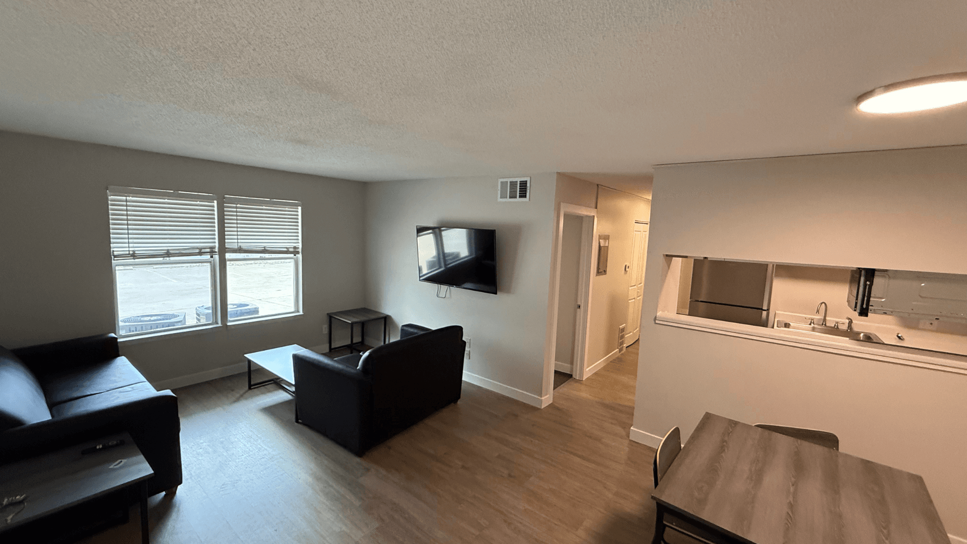 Urbana Apartment: 809 W Springfield