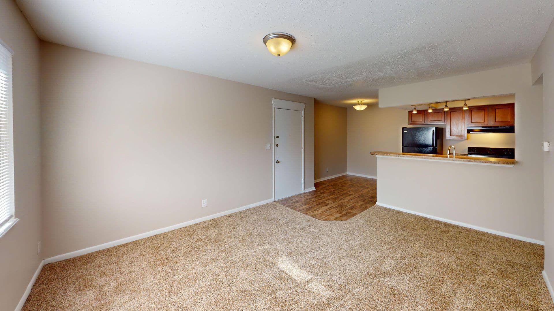 Indianapolis Apartment: 5838 W Mooresville Rd