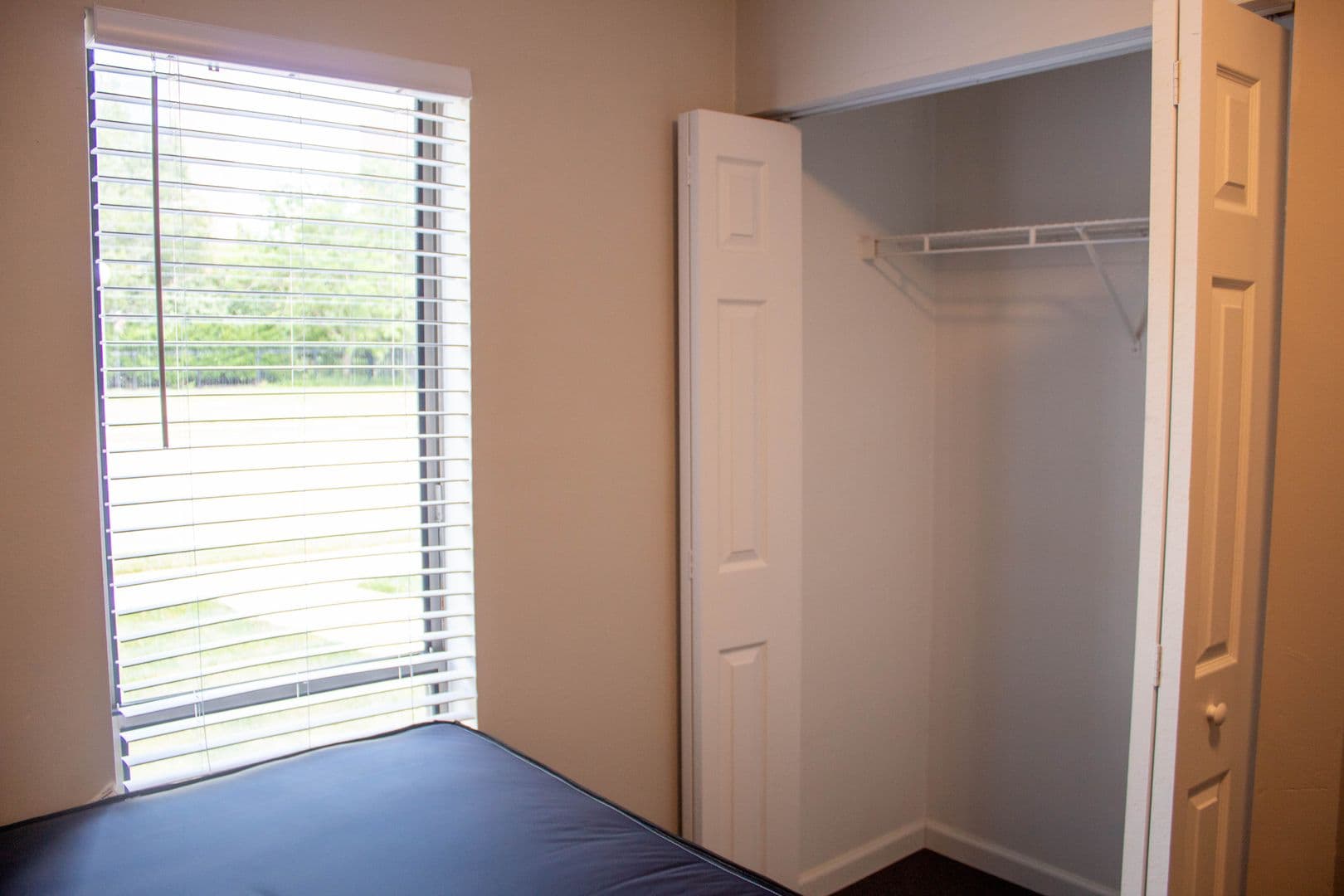 Champaign Apartment: 105 S Wright