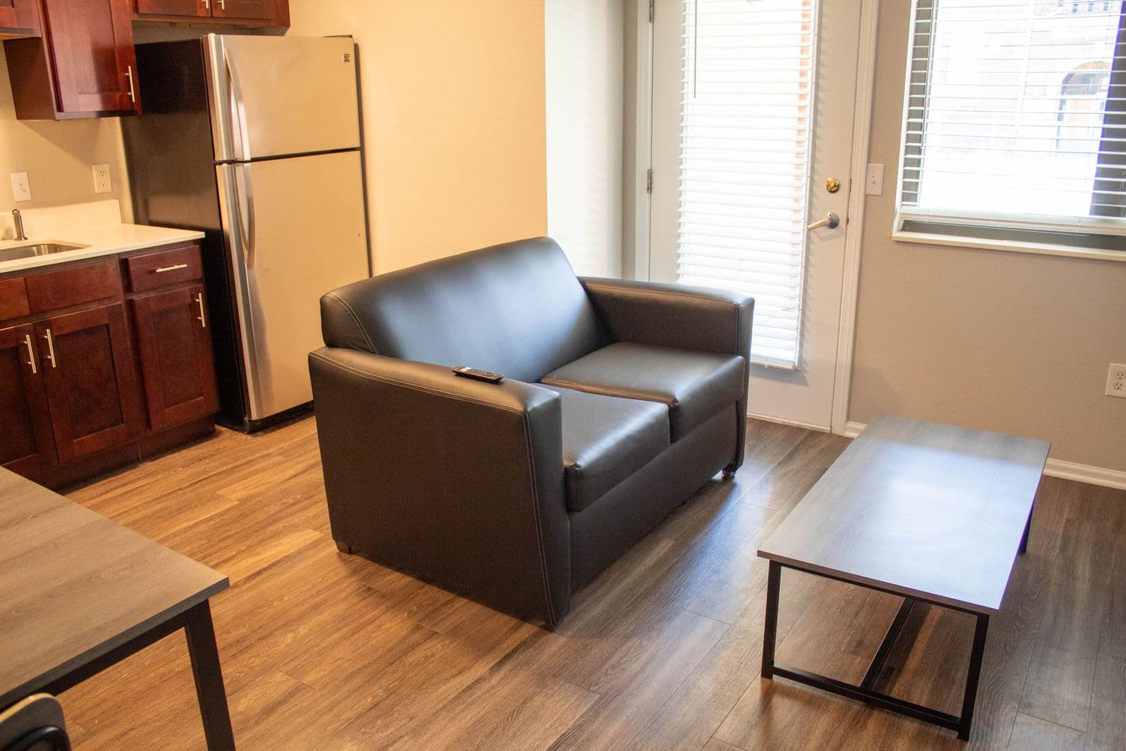 Champaign Apartment: 408 E Healey St