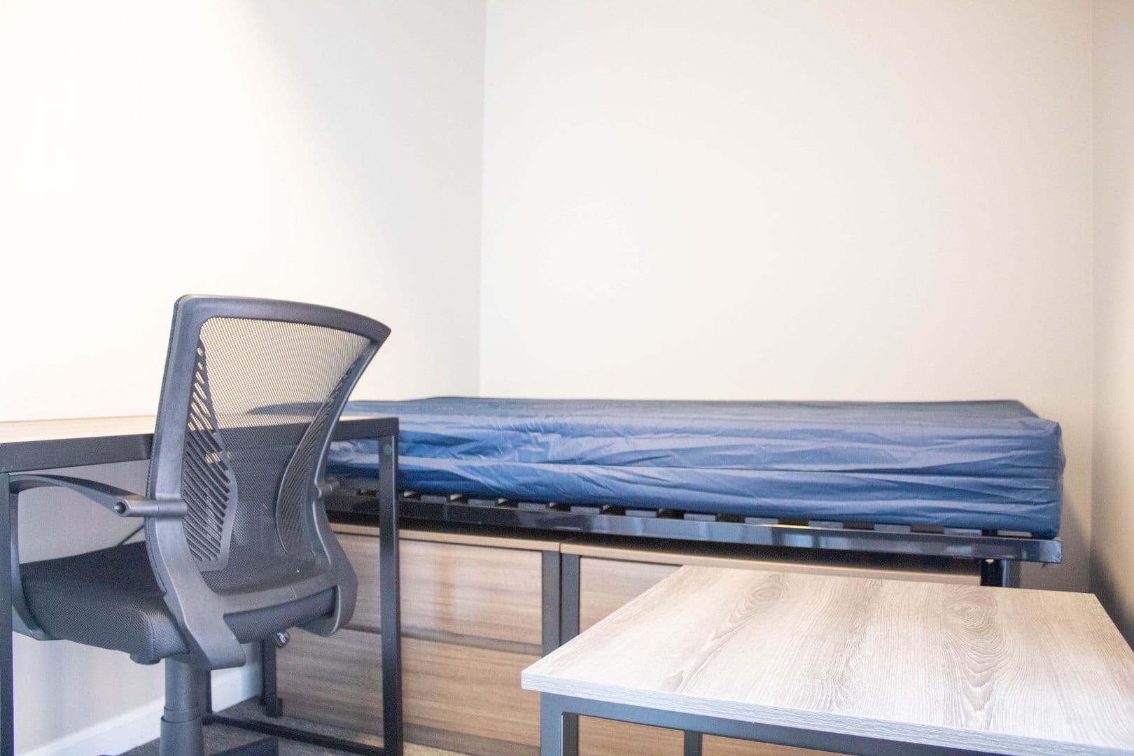 Champaign Apartment: 103 E Chalmers Street