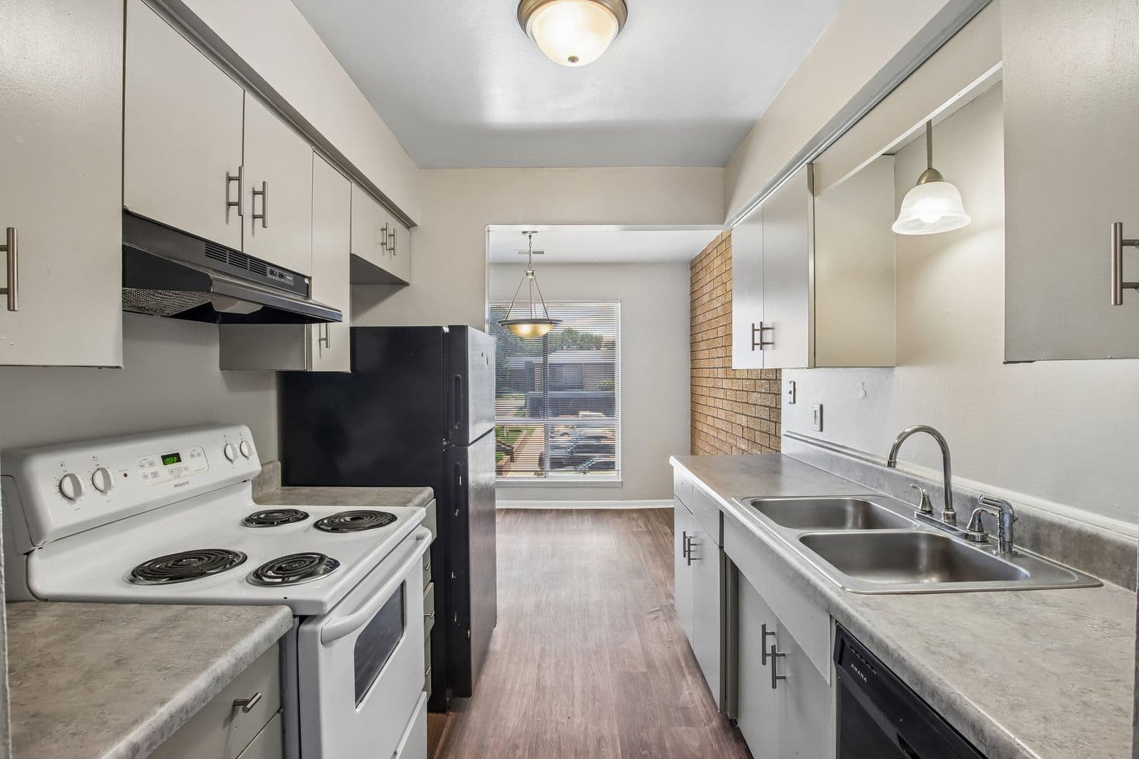 Speedway Apartment: 6010 W 25th Street