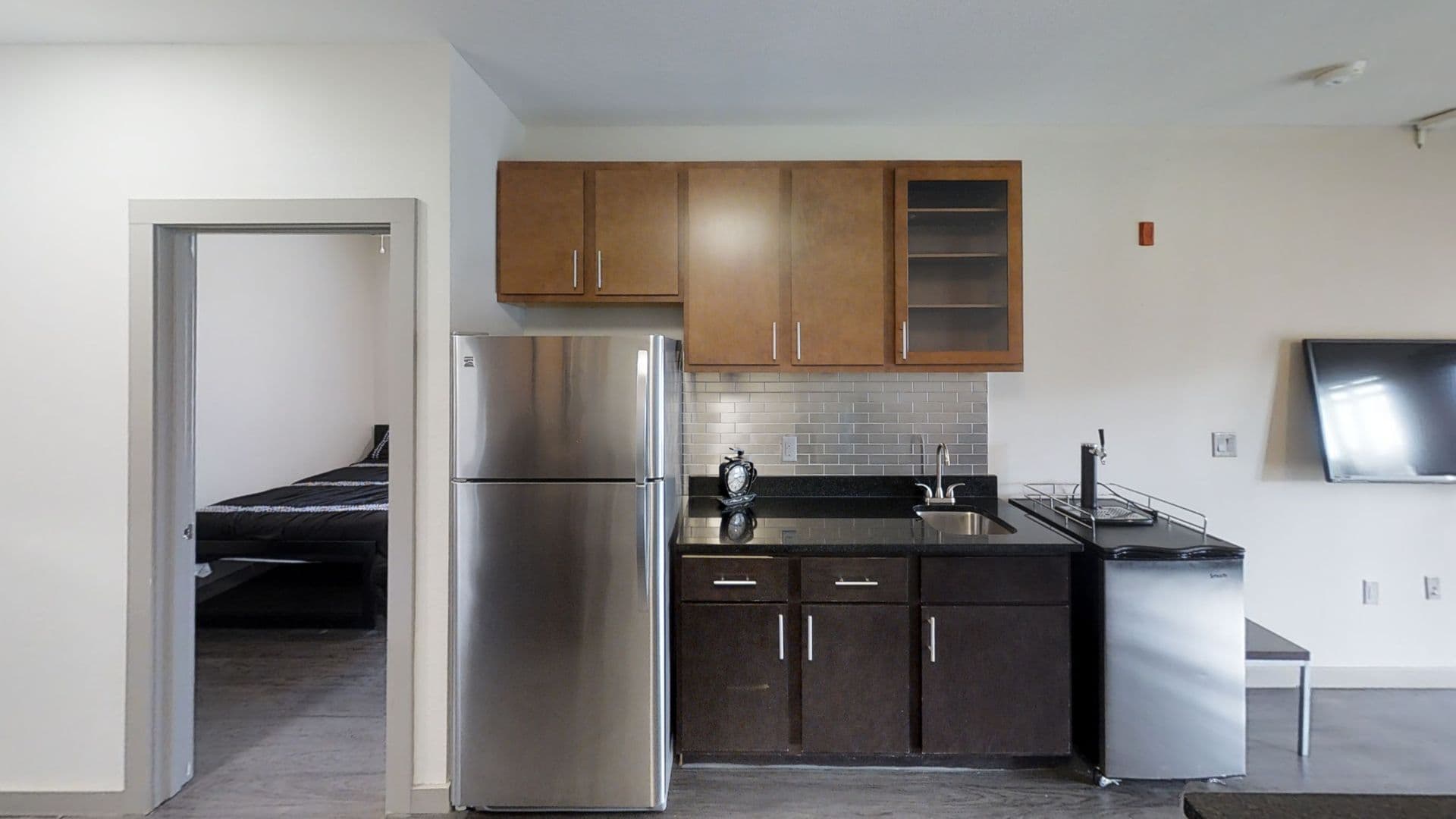 Champaign Apartment: 309 E John