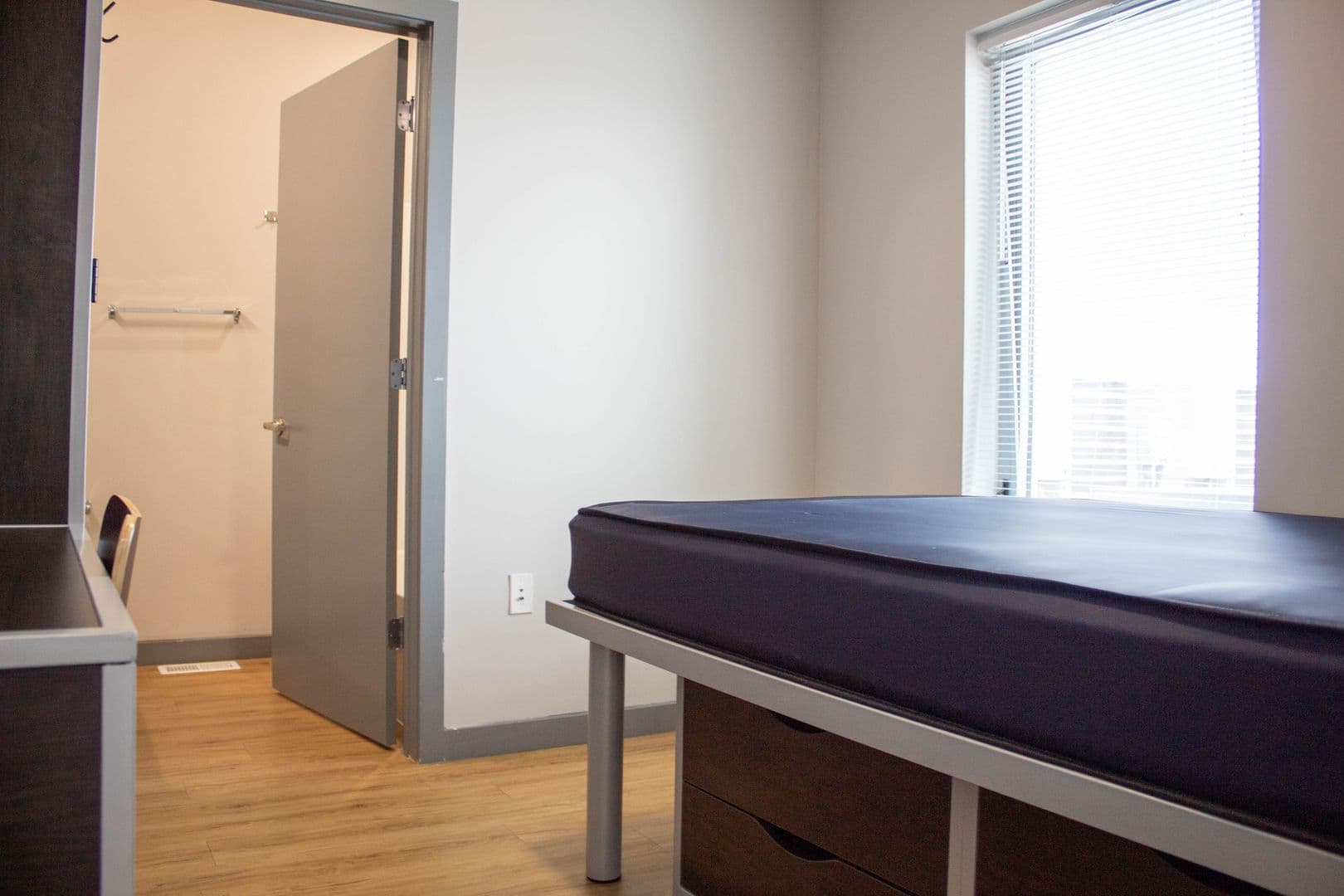 Champaign Apartment: 615 S Wright