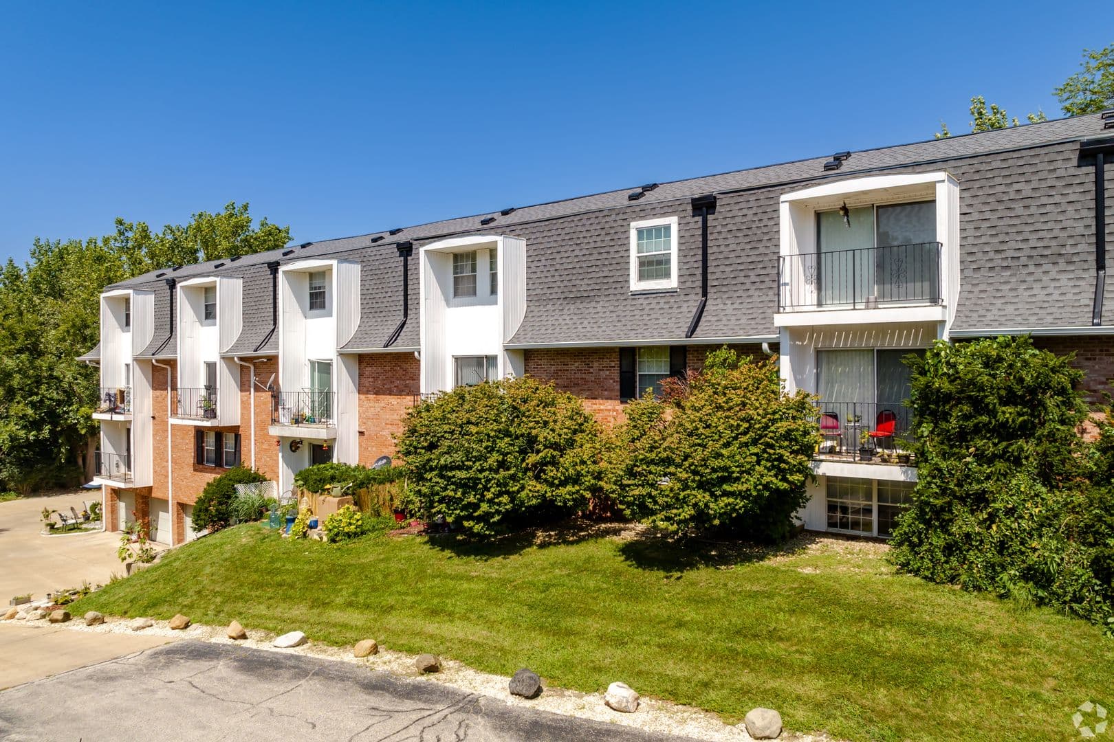 Peoria Apartment: 935 W Loire Court